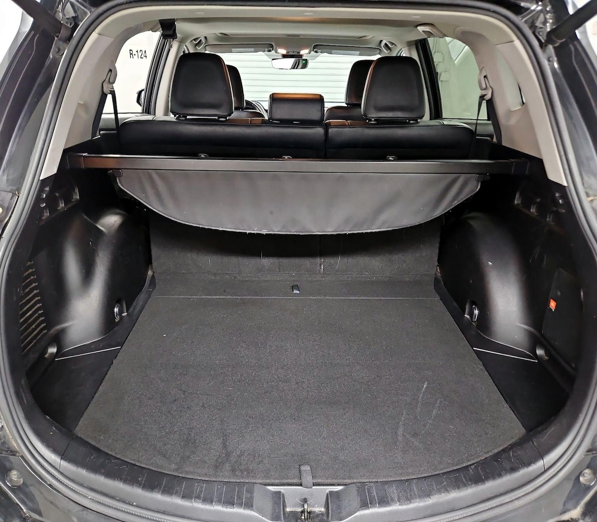 Trunk/Cargo (Seats Up)