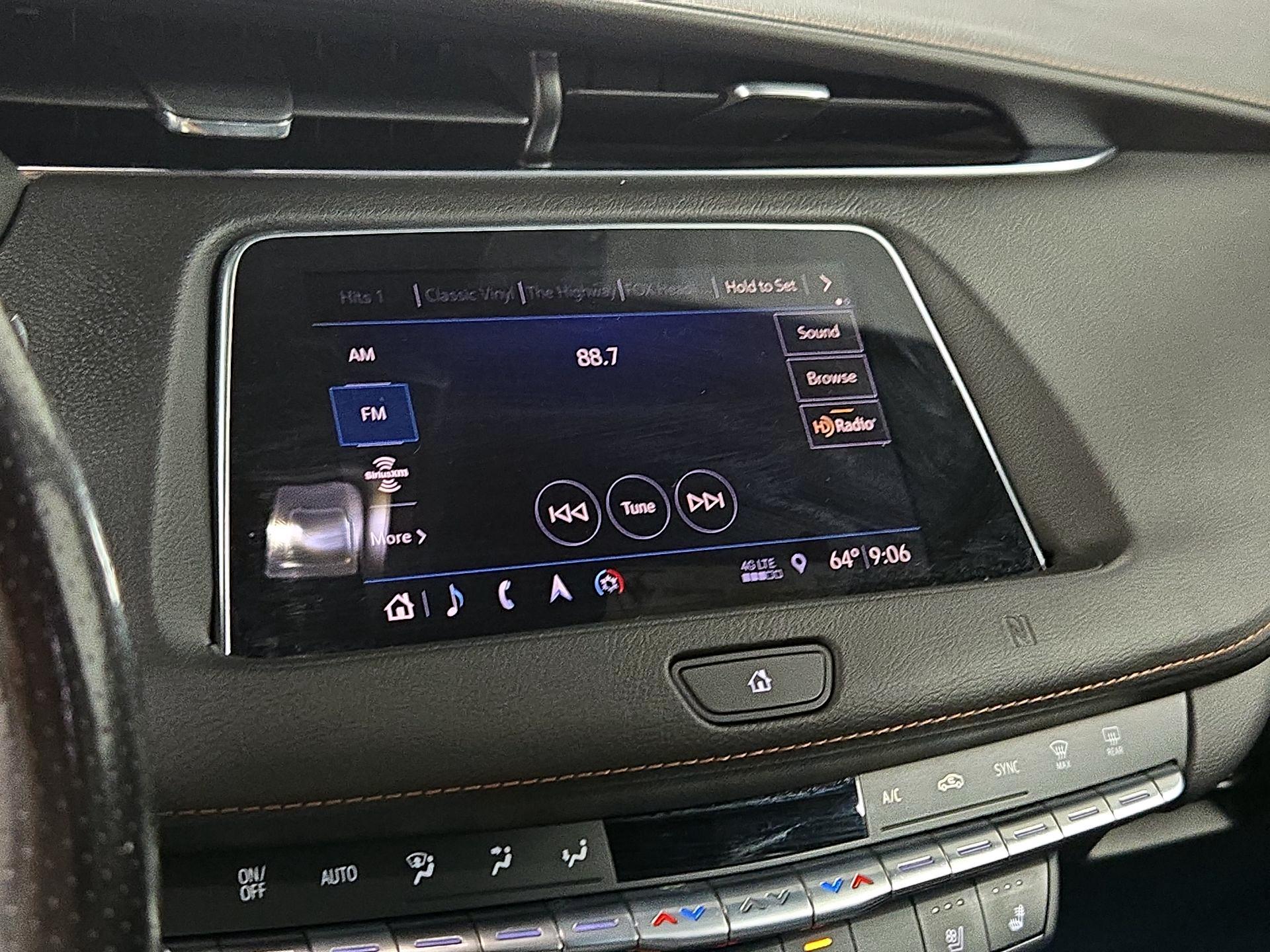 Thumbnail: 2019 Cadillac XT4 - 16