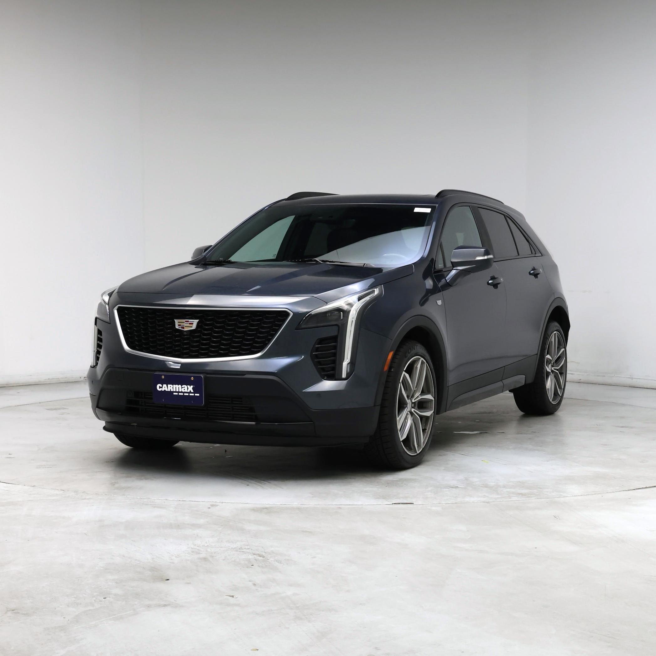 Thumbnail: 2019 Cadillac XT4 - 4