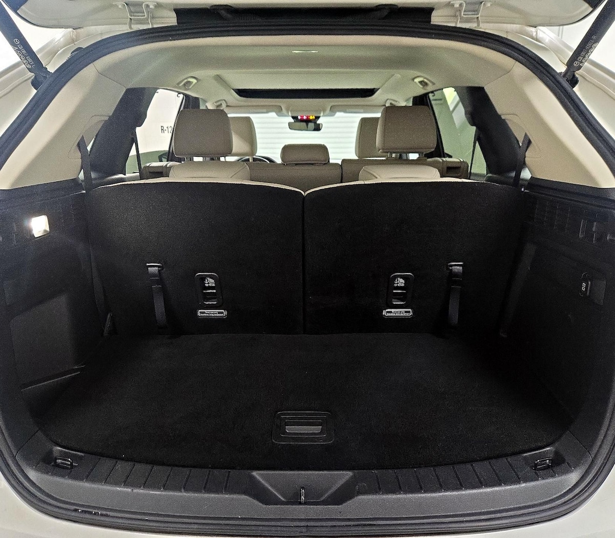 Trunk/Cargo (Seats Up)
