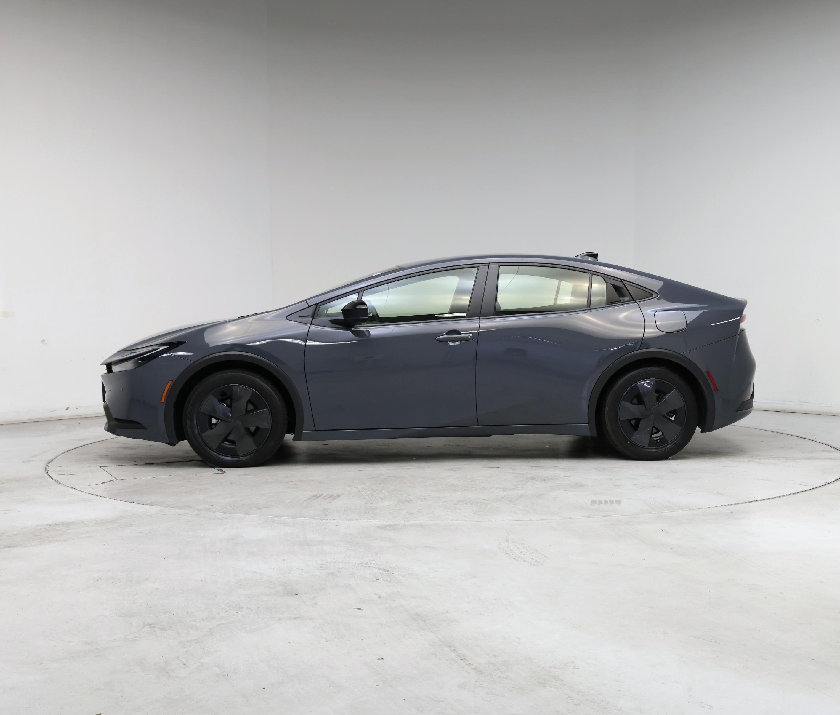 Thumbnail: 2026 Toyota Prius - 3