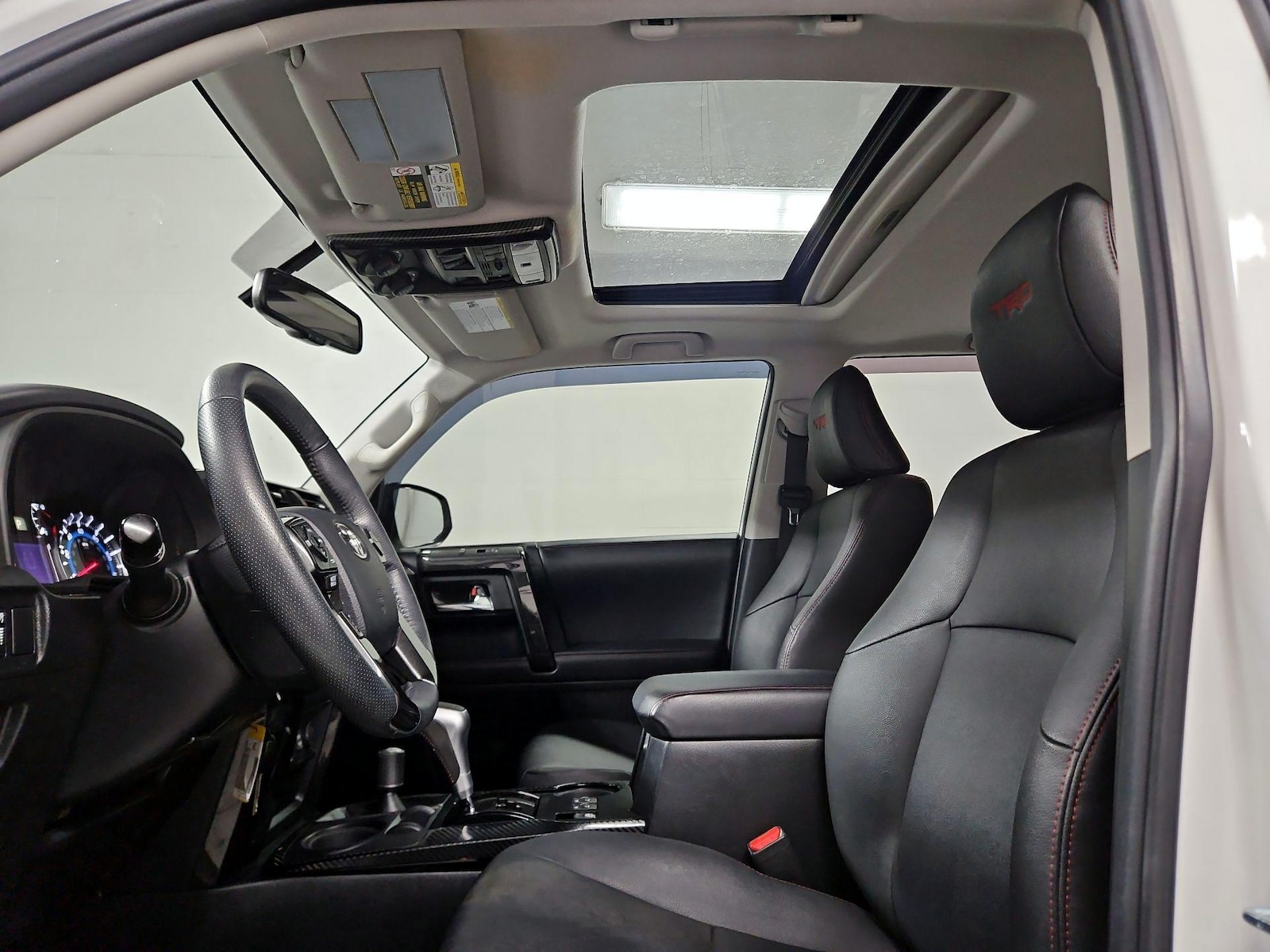 Sunroof(s) & Overhead Airbags