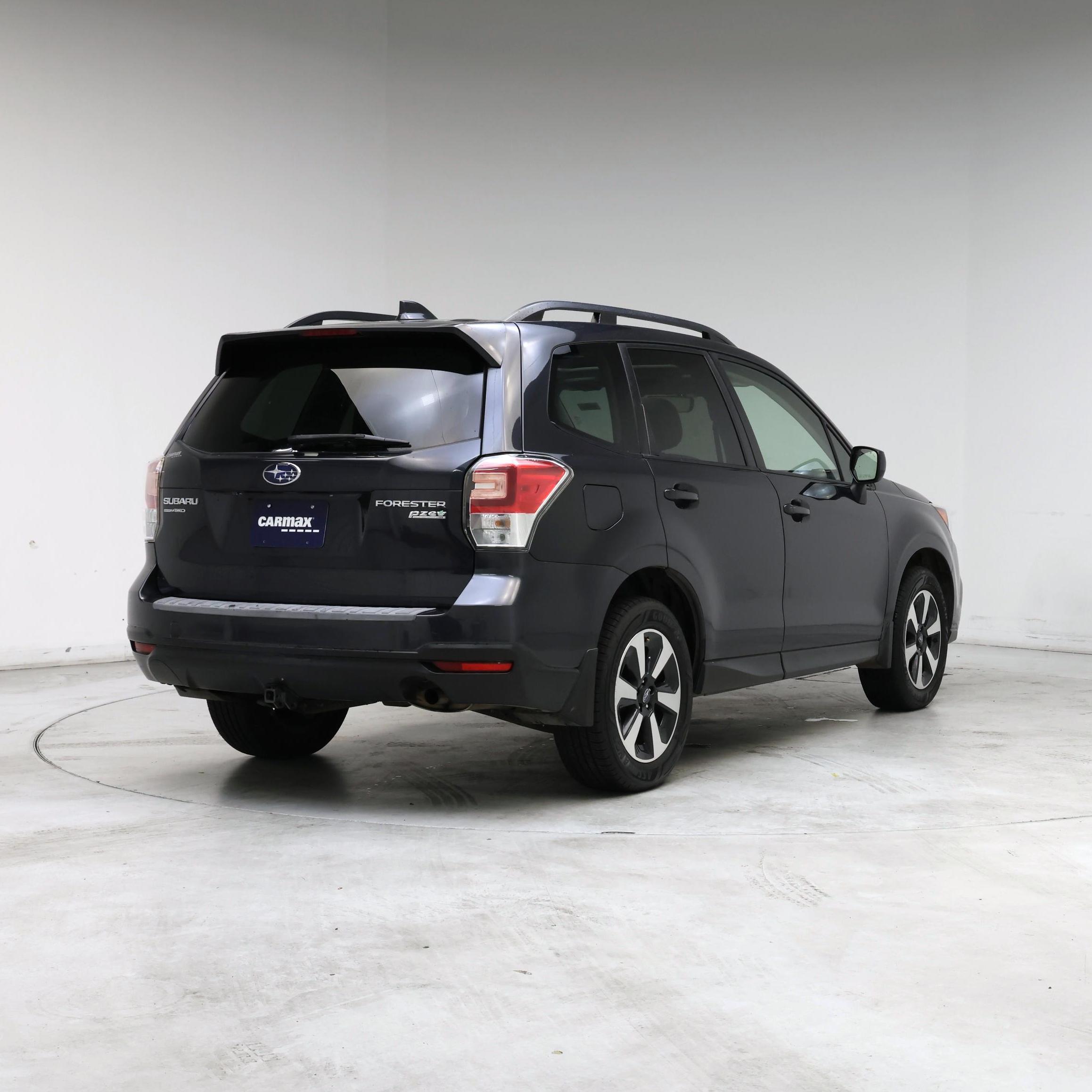 Thumbnail: 2017 Subaru Forester - 8