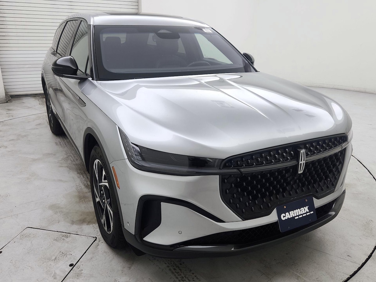 Featured vehicle