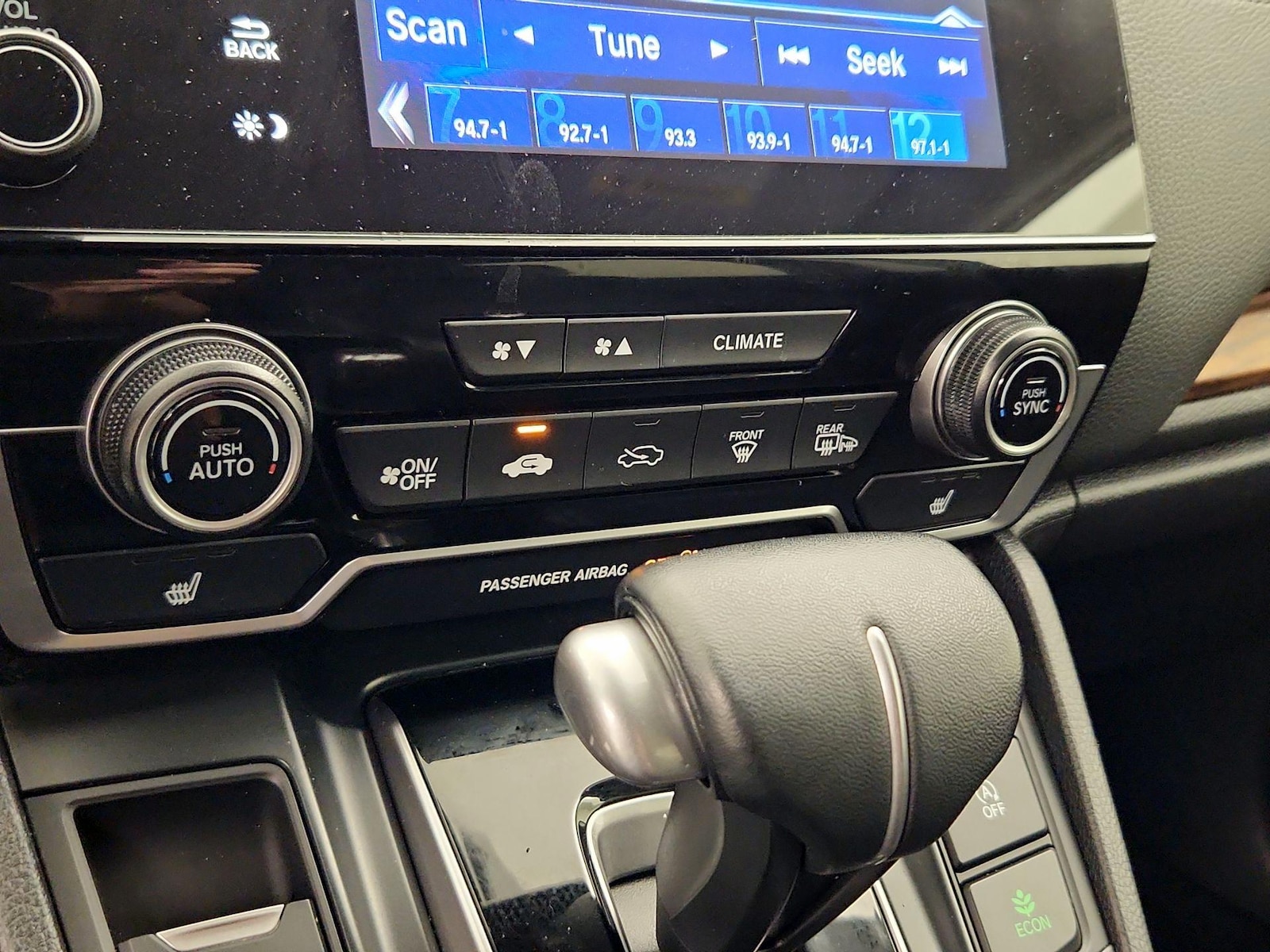 2021 Honda CR-V Touring - Photo 18