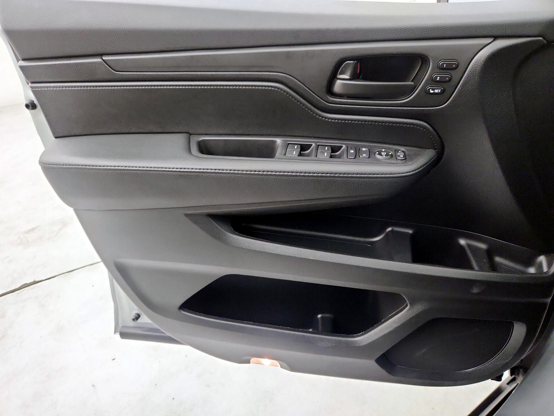 Thumbnail: 2025 Honda Odyssey - 12
