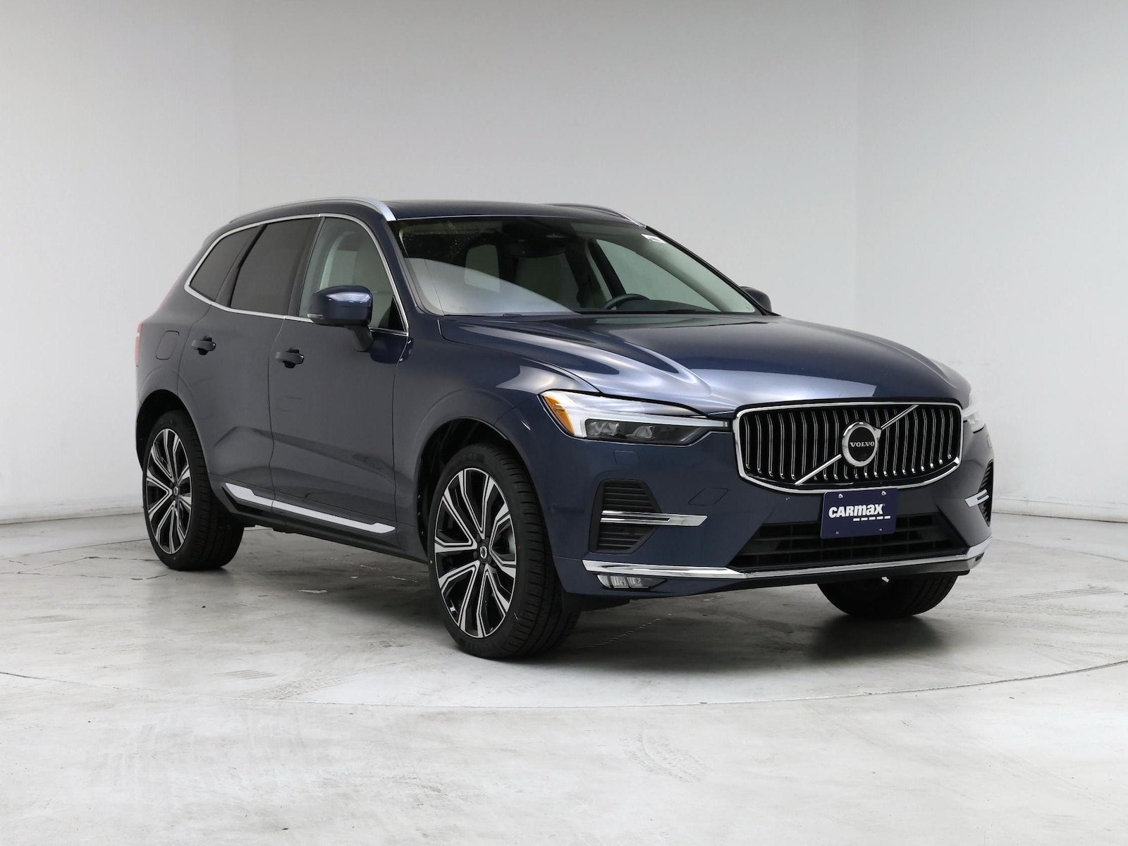 2023 Volvo XC60 Ultimate - Photo 2
