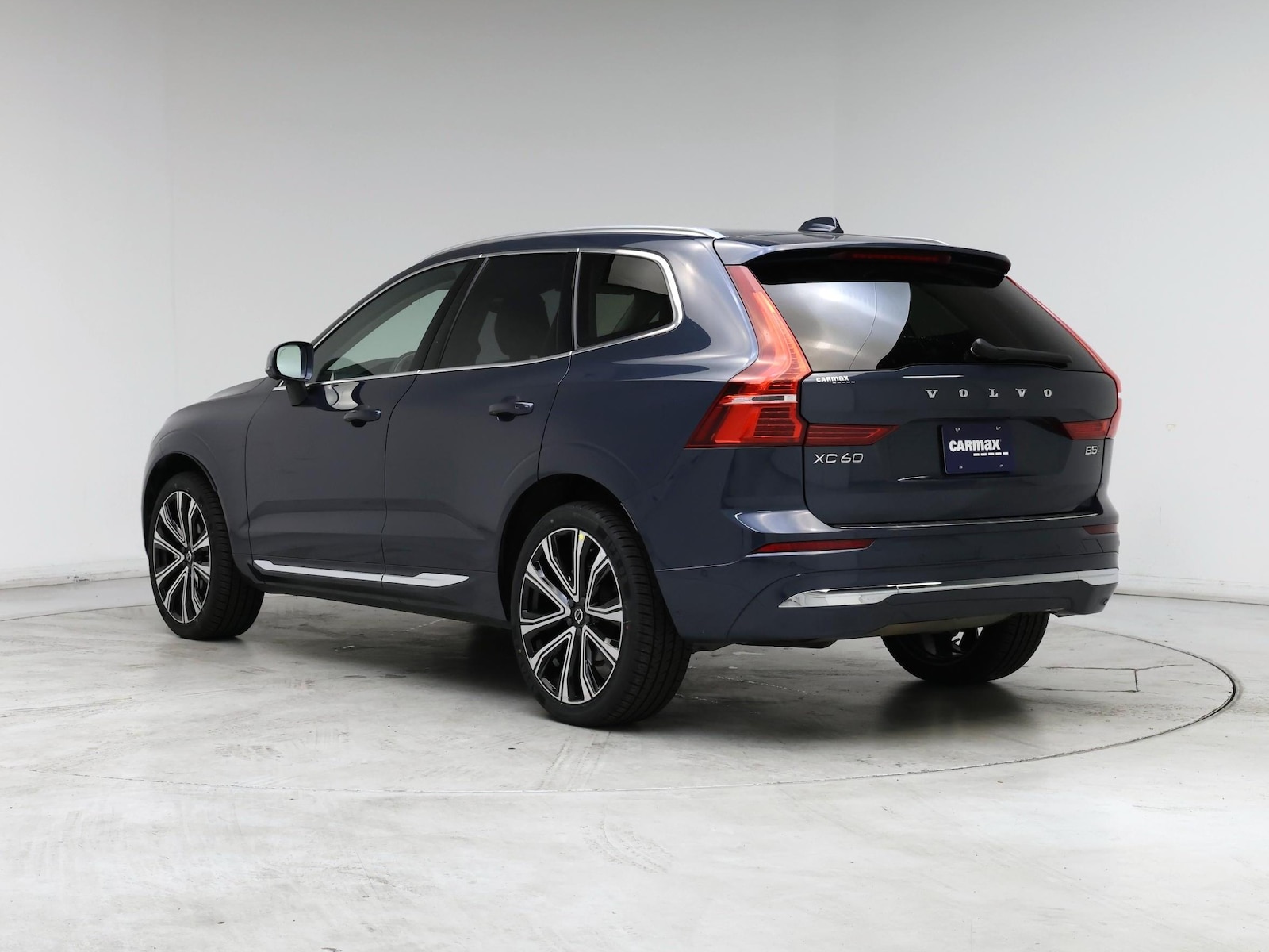 2023 Volvo XC60 Ultimate - Photo 3