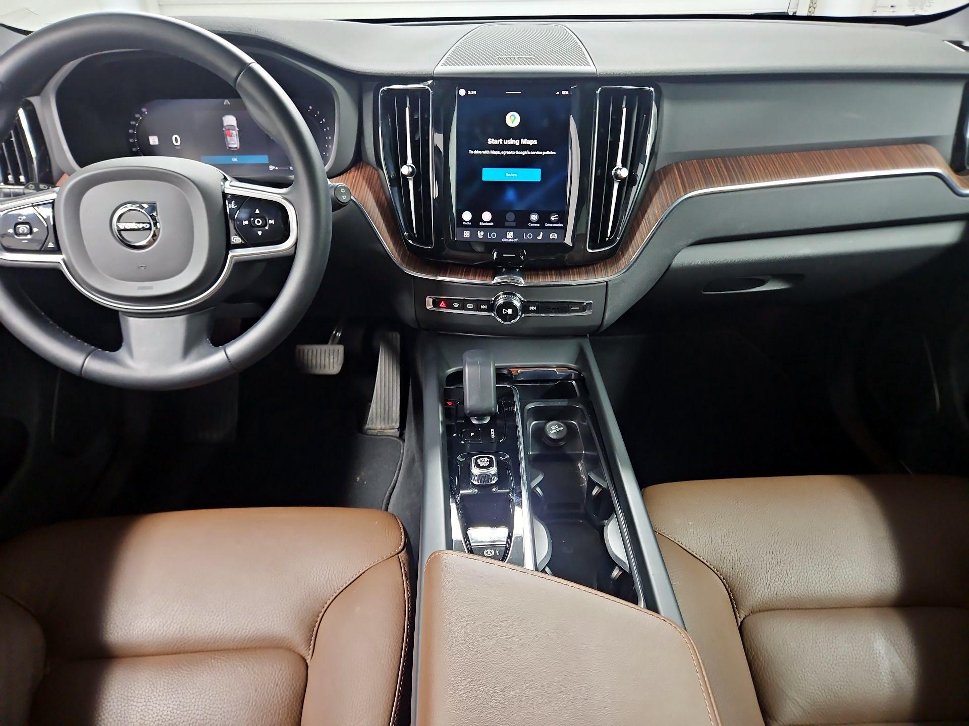 Thumbnail: 2023 Volvo XC60 - 9