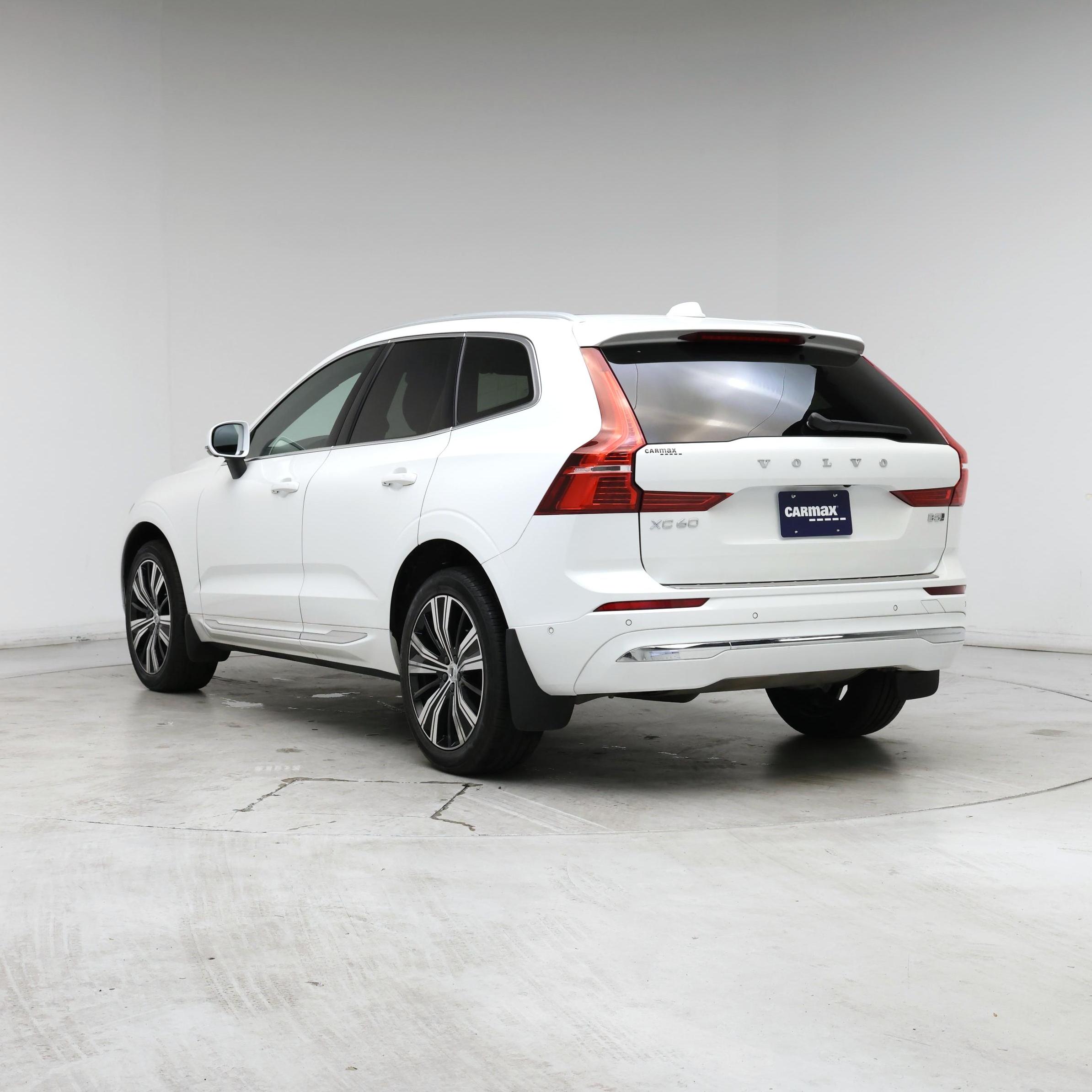 Thumbnail: 2023 Volvo XC60 - 2