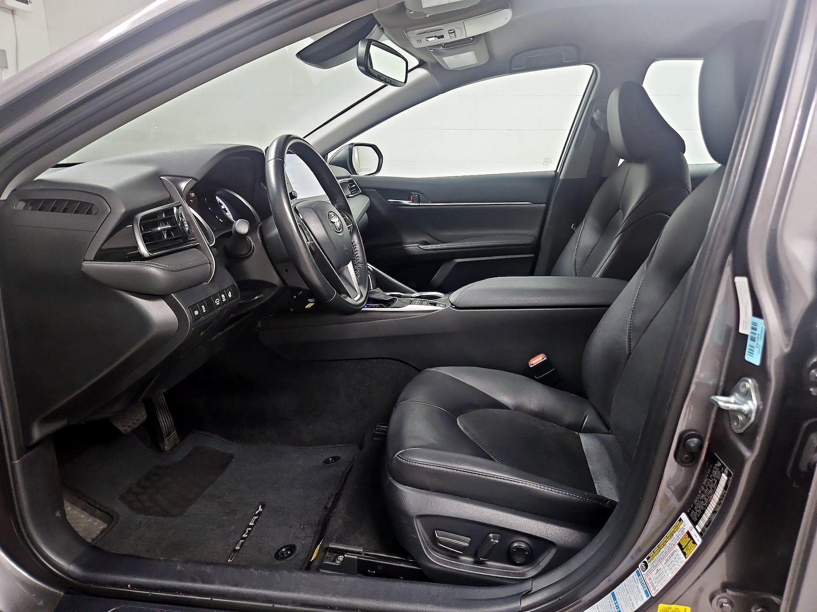 2024 Toyota Camry XLE - Photo 12