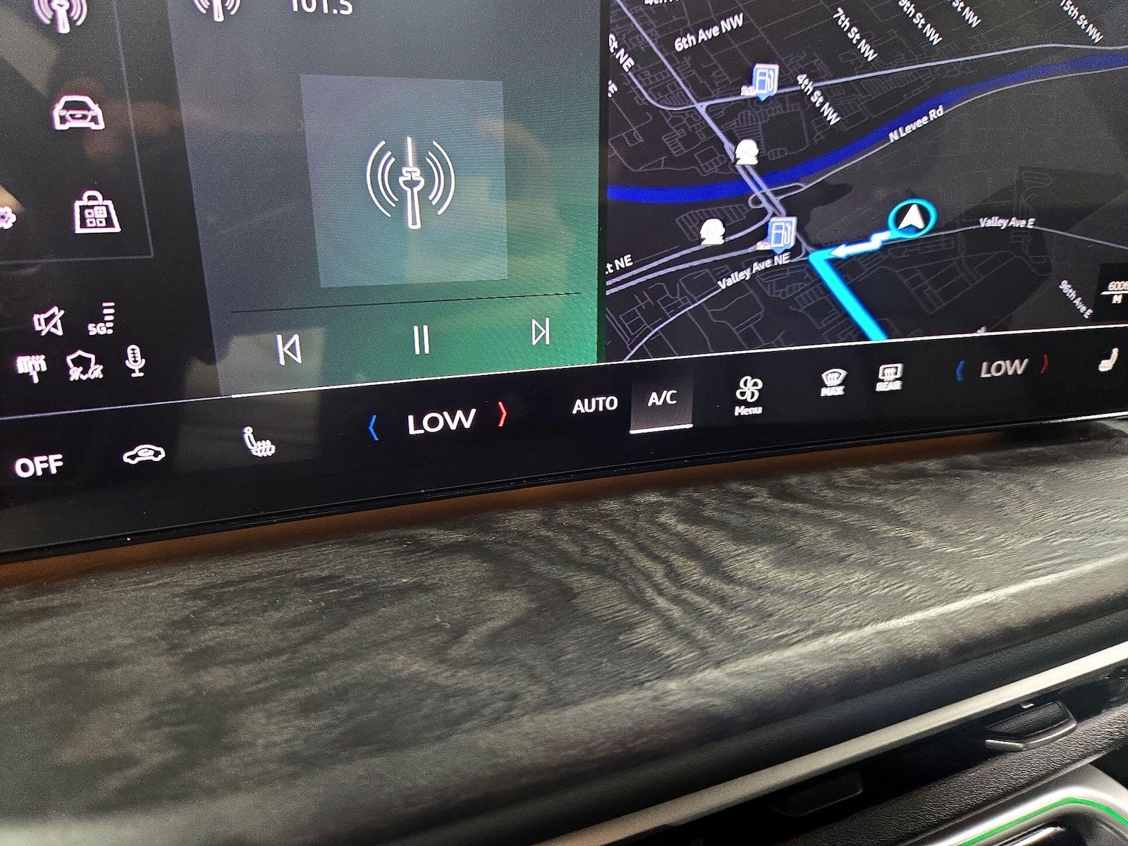 2025 Audi Q5 Premium - Photo 18