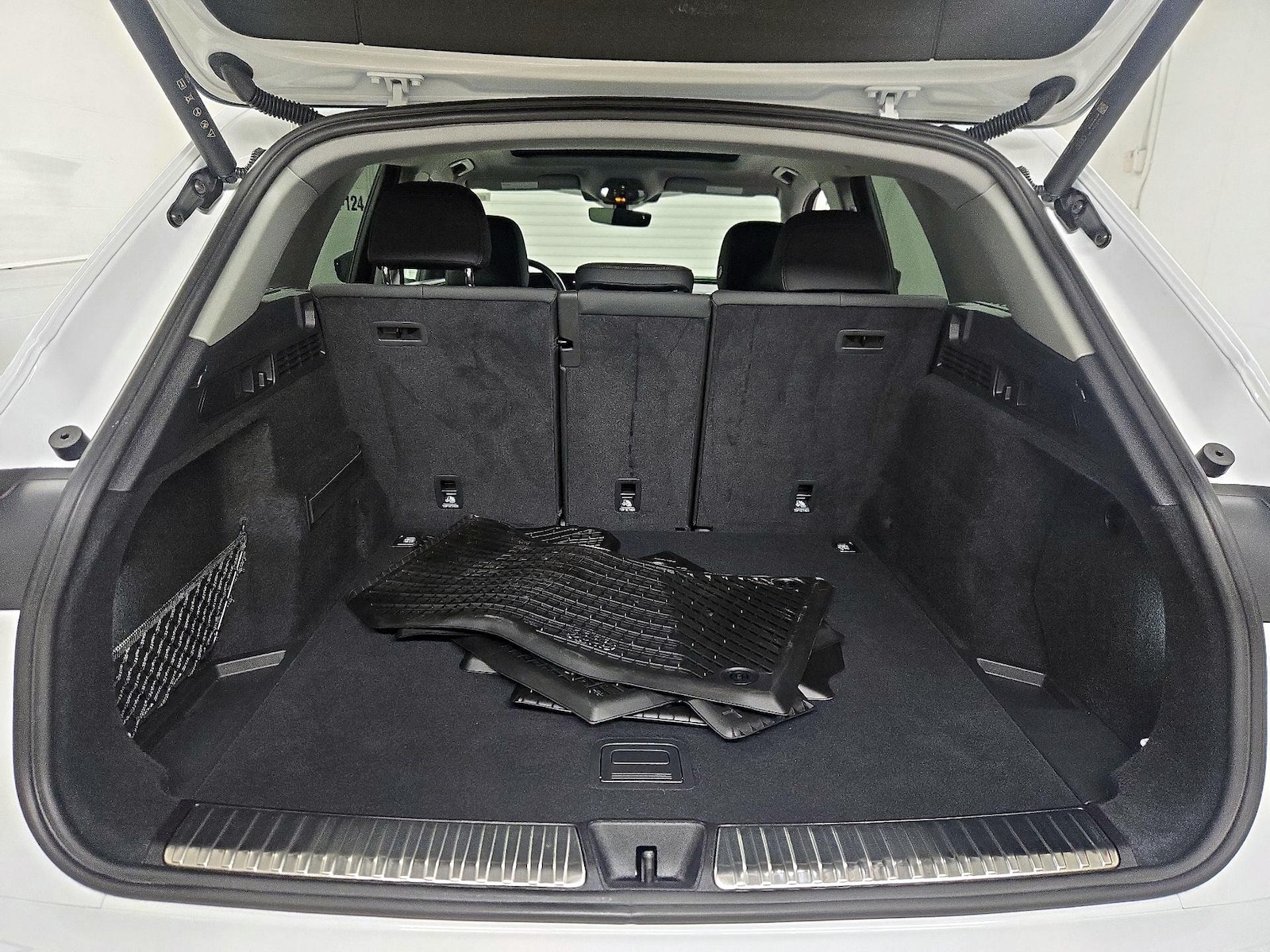 2025 Audi Q5 Premium - Photo 23
