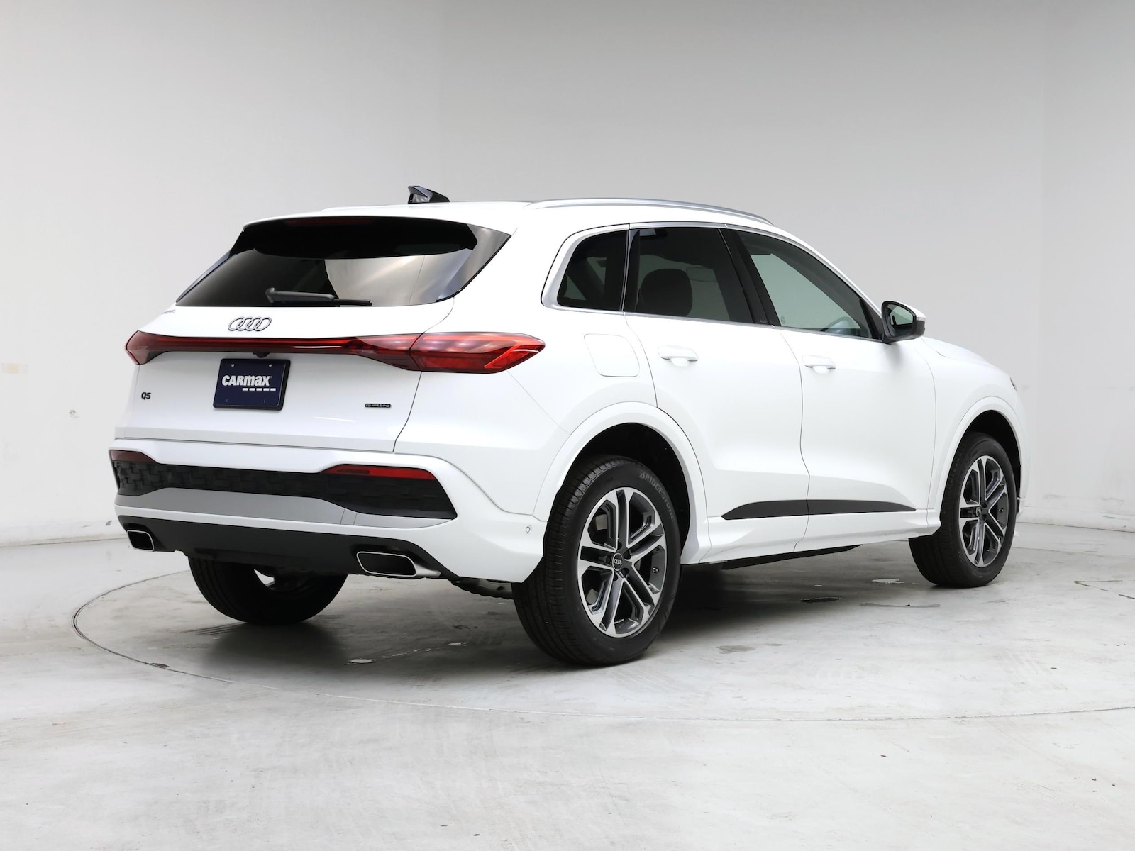 2025 Audi Q5 Premium - Photo 9
