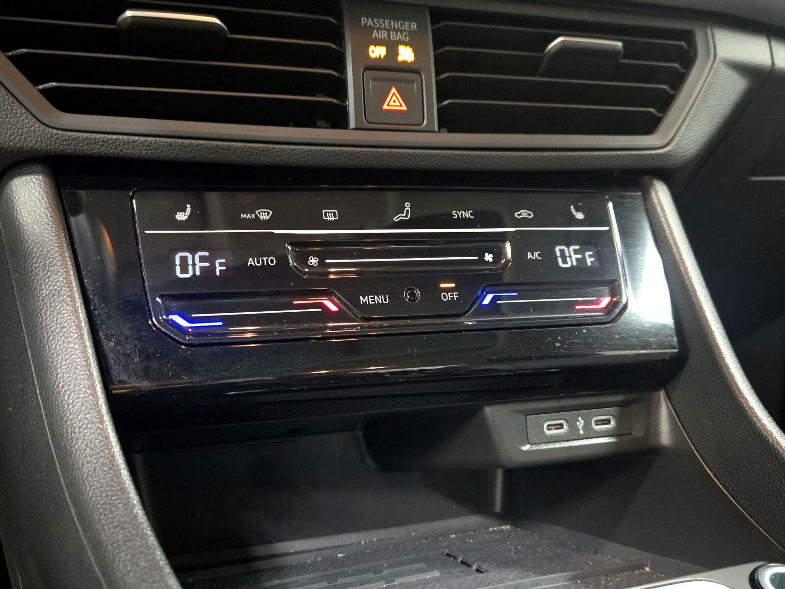 2025 Volkswagen Jetta SE - Photo 17