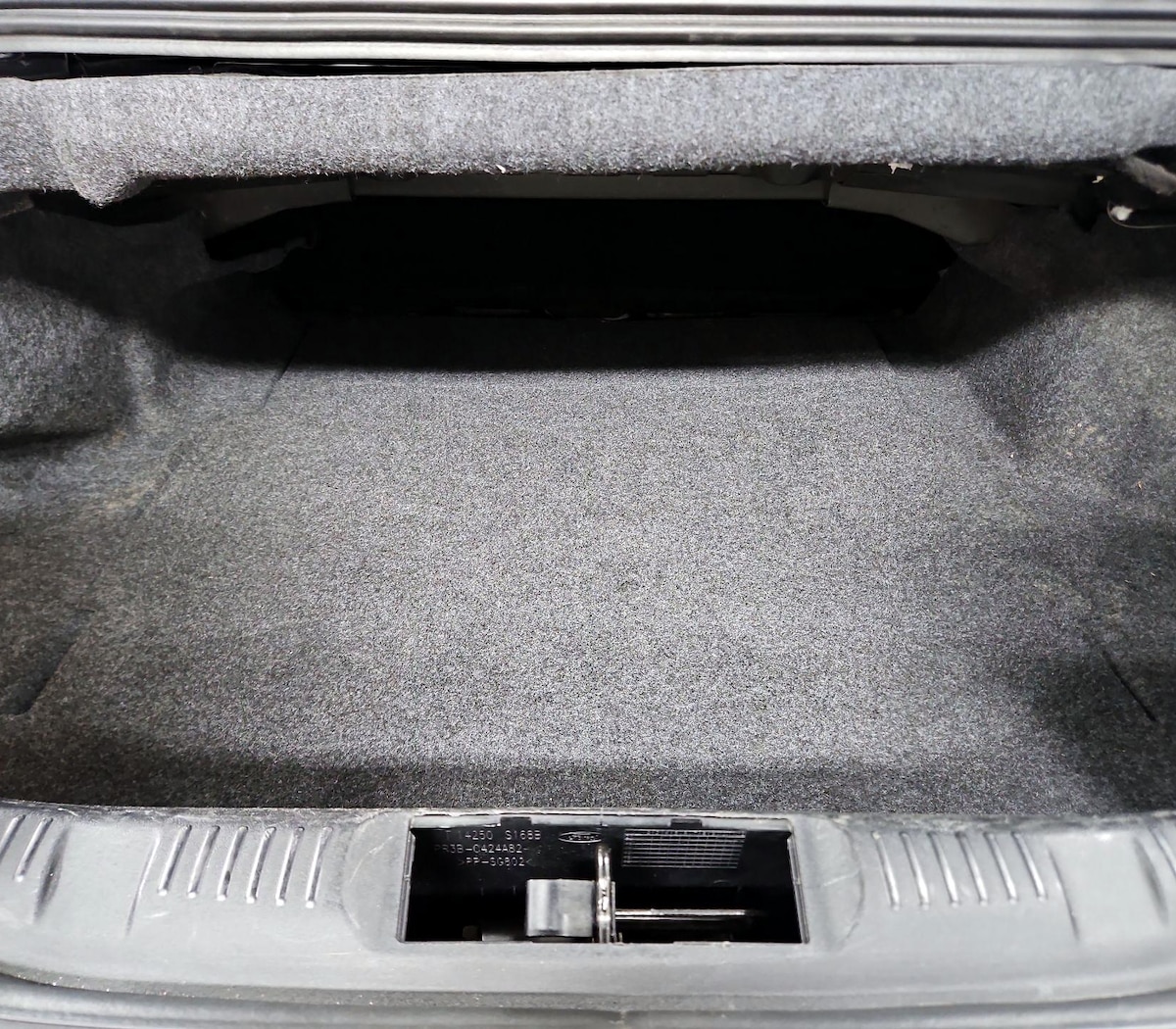 Trunk/Cargo (Seats Up)
