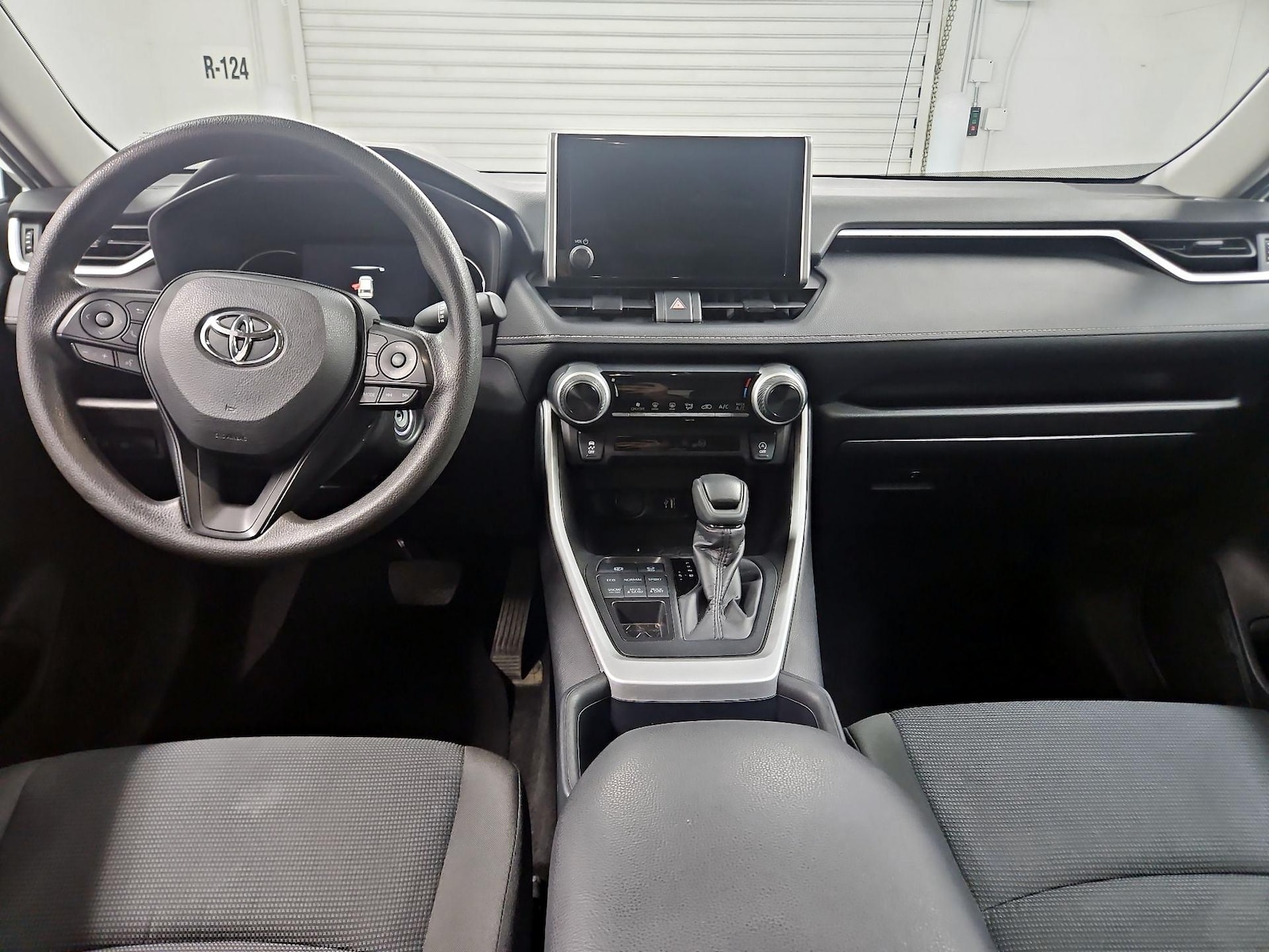 2025 Toyota RAV4 LE - Photo 10