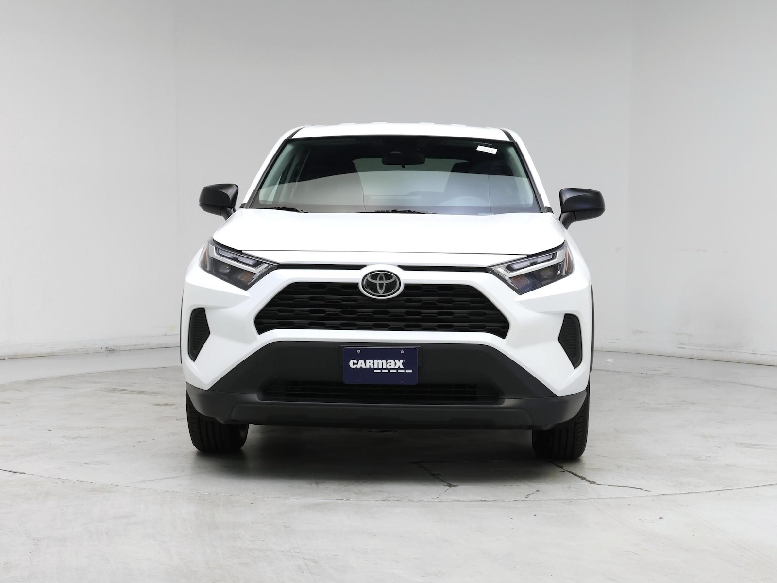 2025 Toyota RAV4 LE - Photo 6