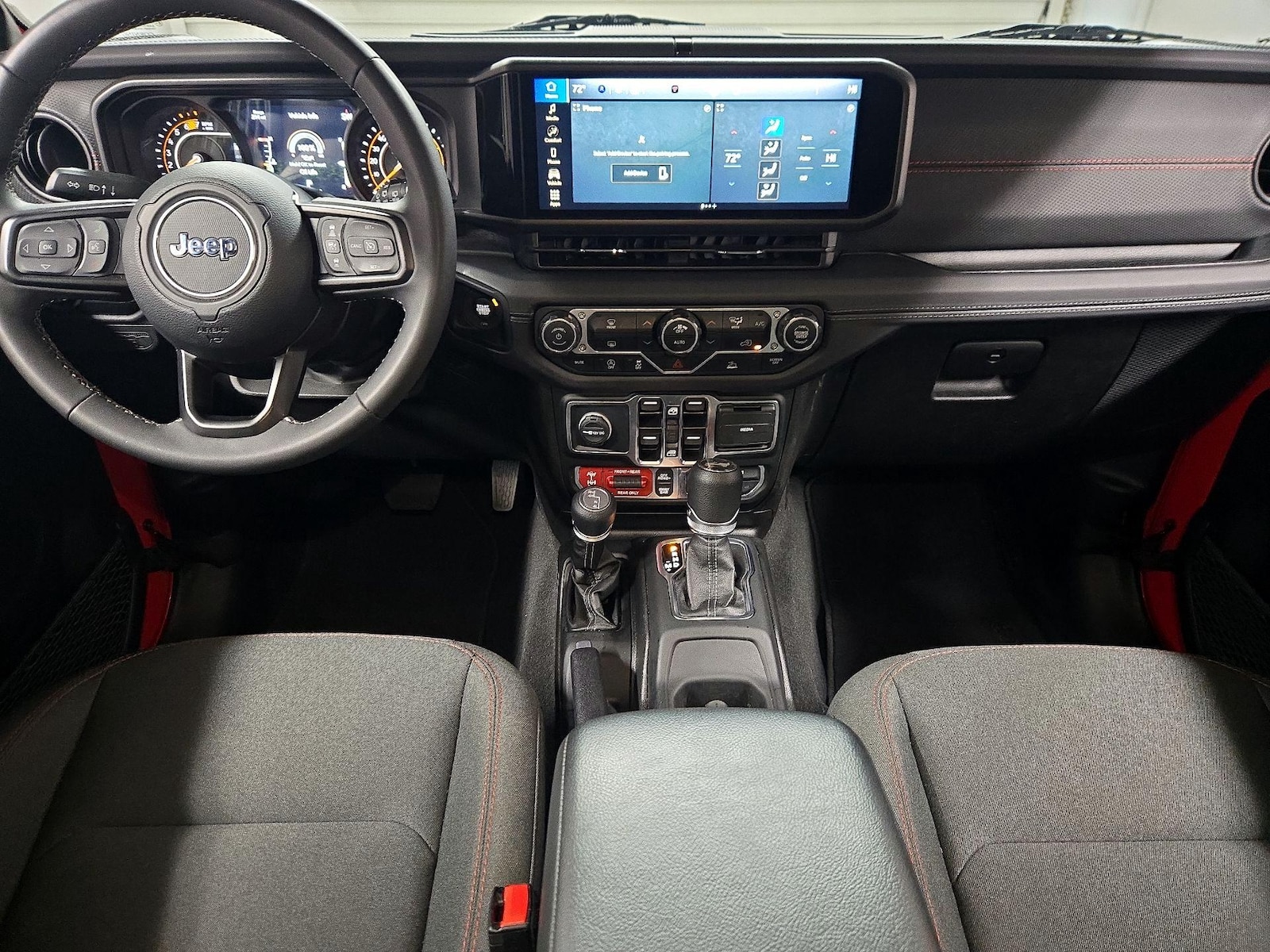 2025 Jeep Wrangler 4-Door Rubicon - Photo 10