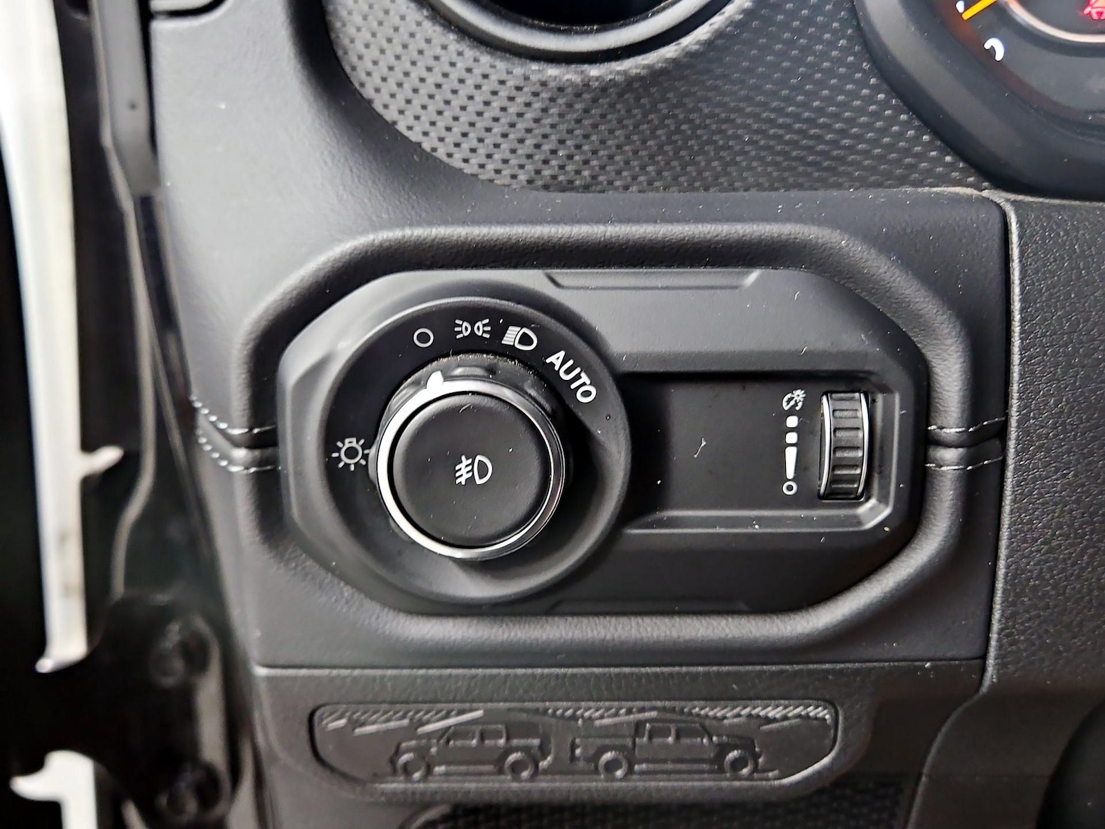 2025 Jeep Wrangler 4-Door Rubicon - Photo 14