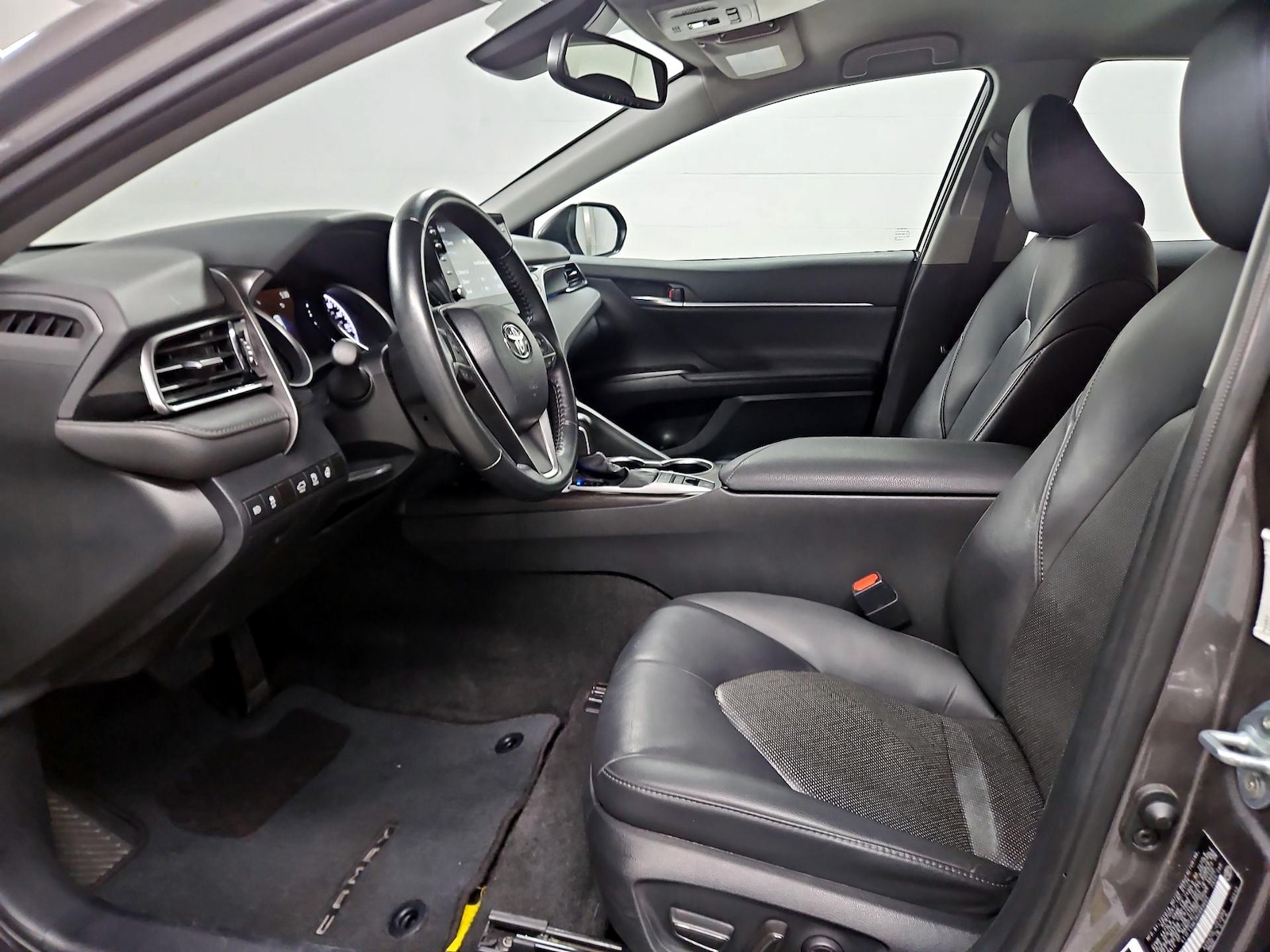 2024 Toyota Camry XLE - Photo 12