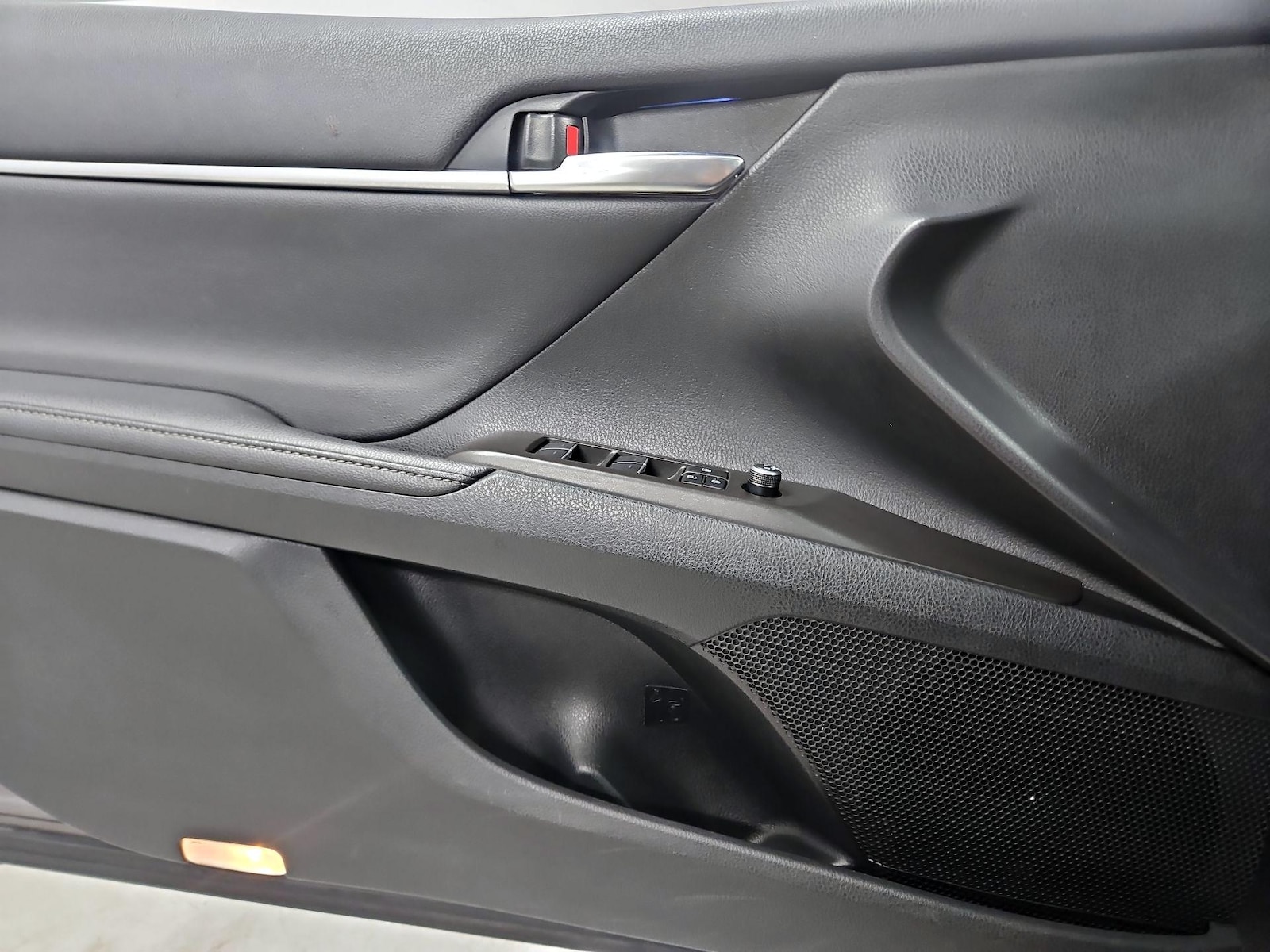 2024 Toyota Camry XLE - Photo 13