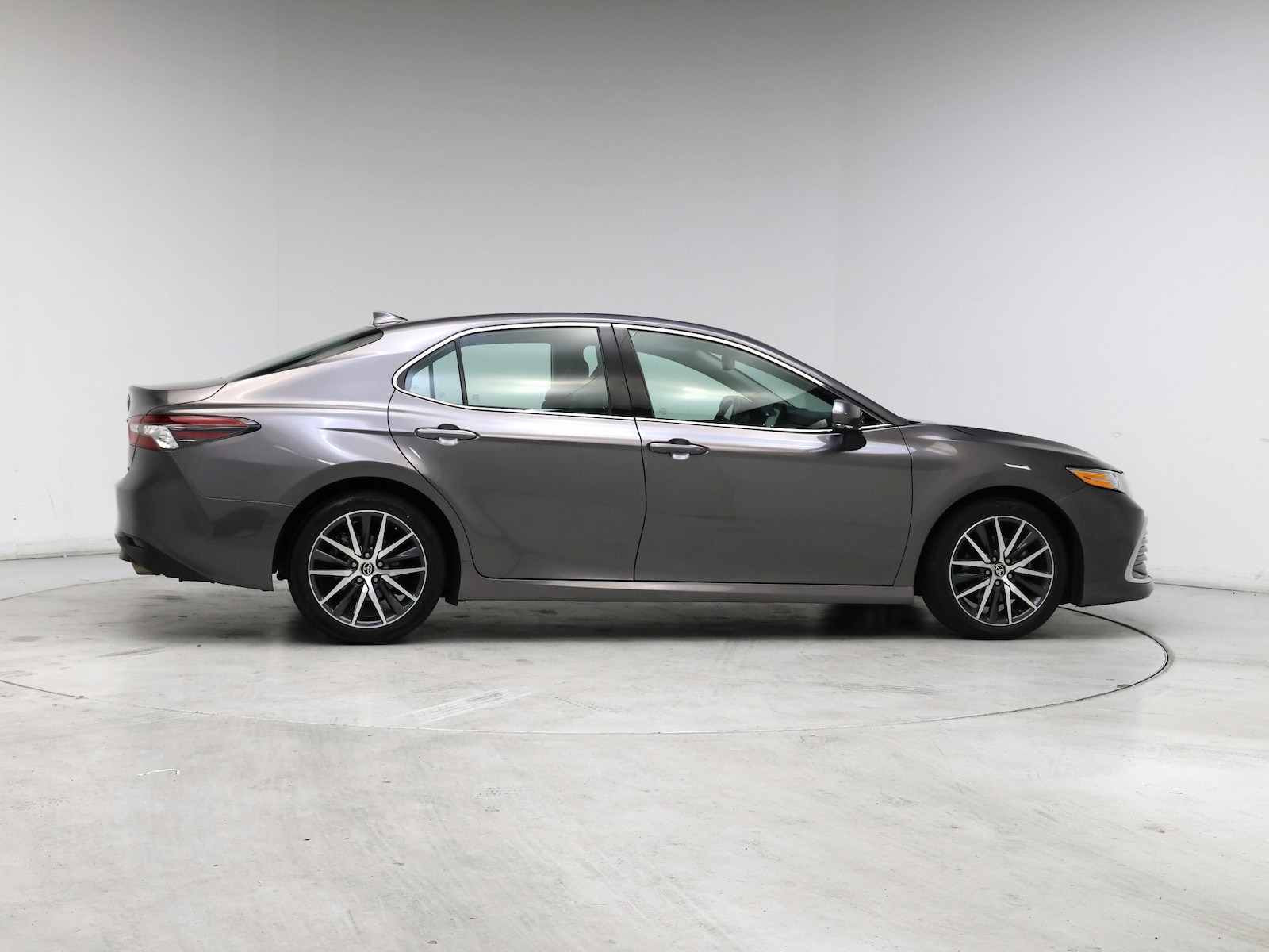 2024 Toyota Camry XLE - Photo 8