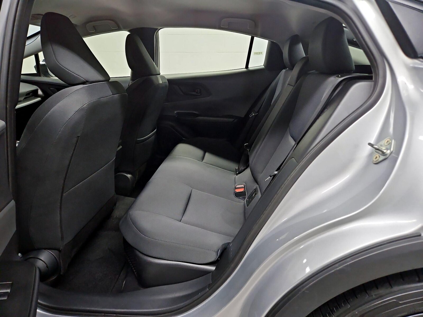 2025 Toyota Prius LE - Photo 20