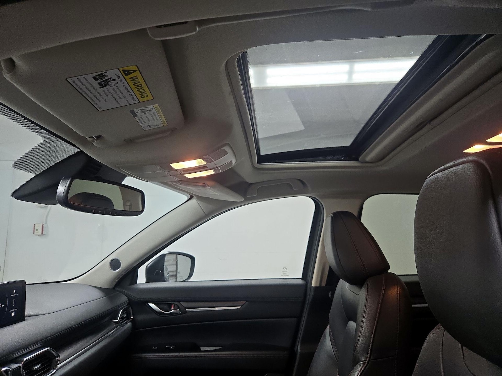Sunroof(s) & Overhead Airbags