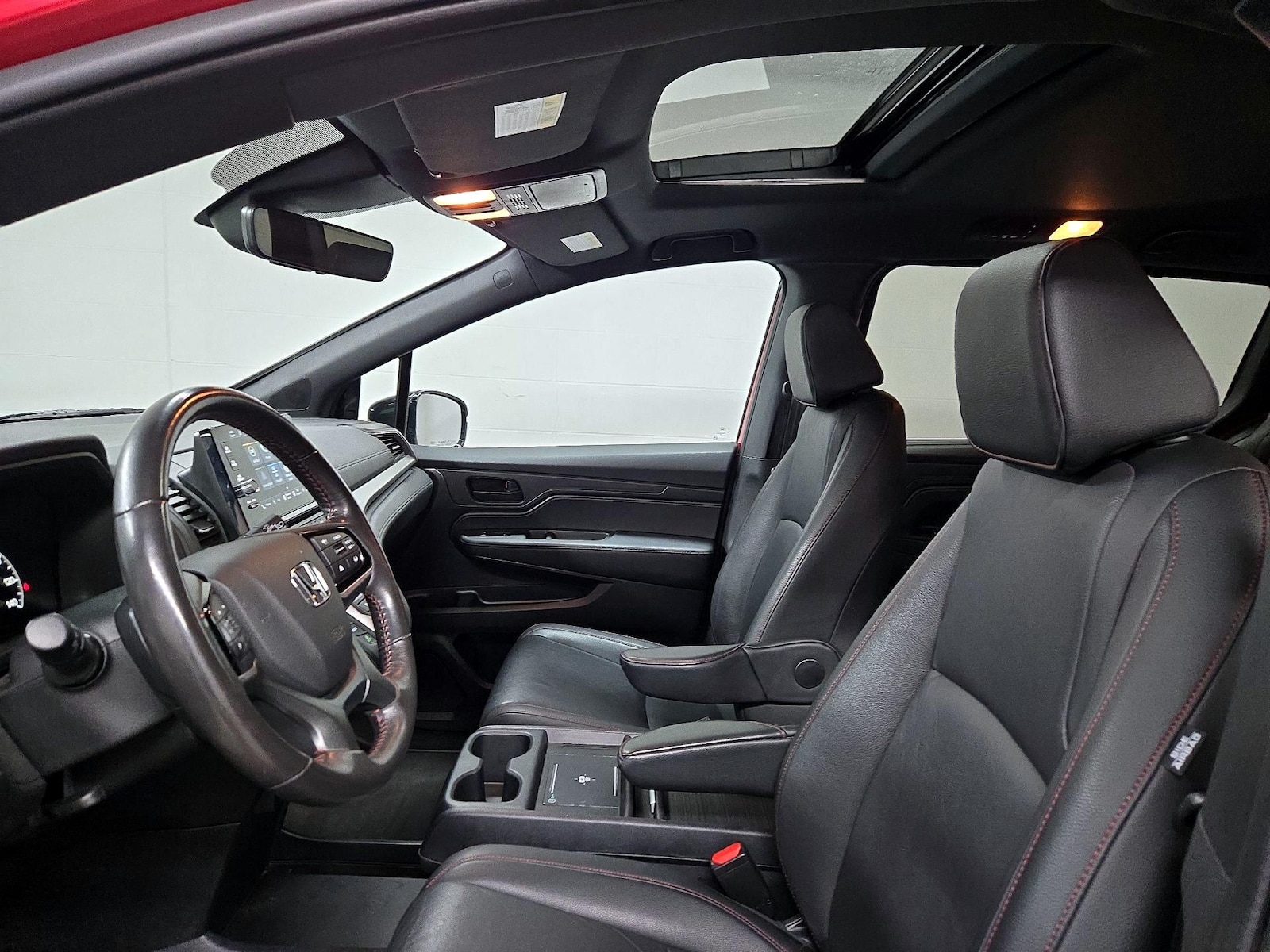 Sunroof(s) & Overhead Airbags