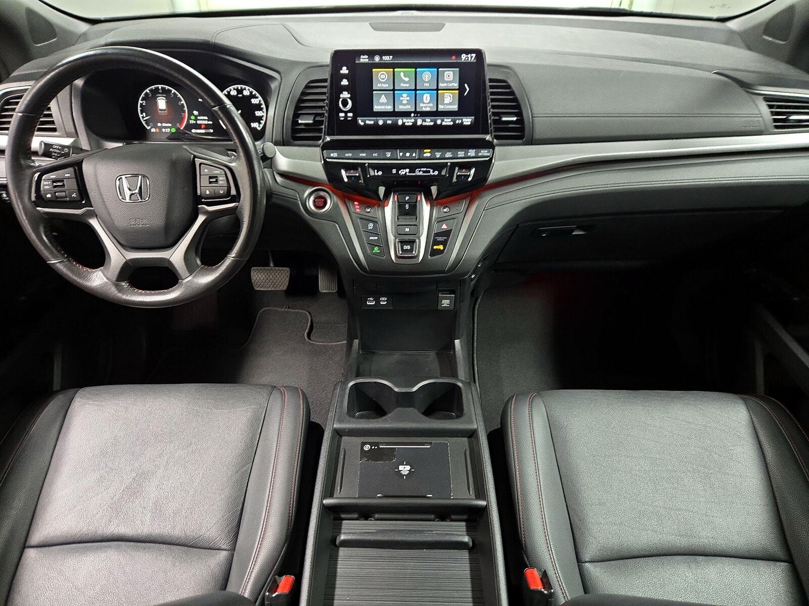 Apple CarPlay® & Android Auto™