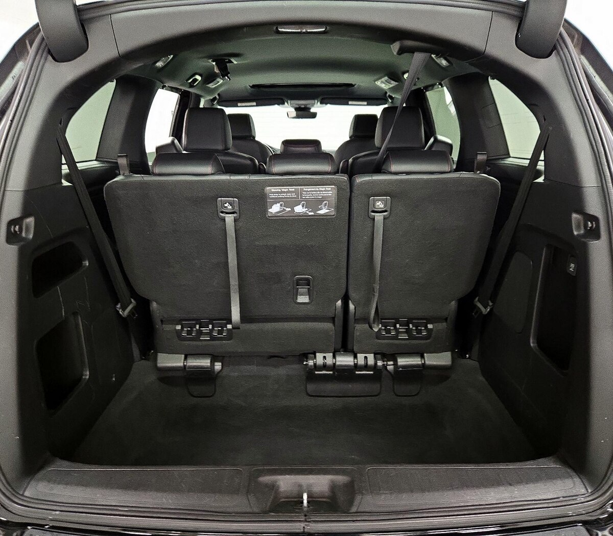 Trunk/Cargo (Seats Up)
