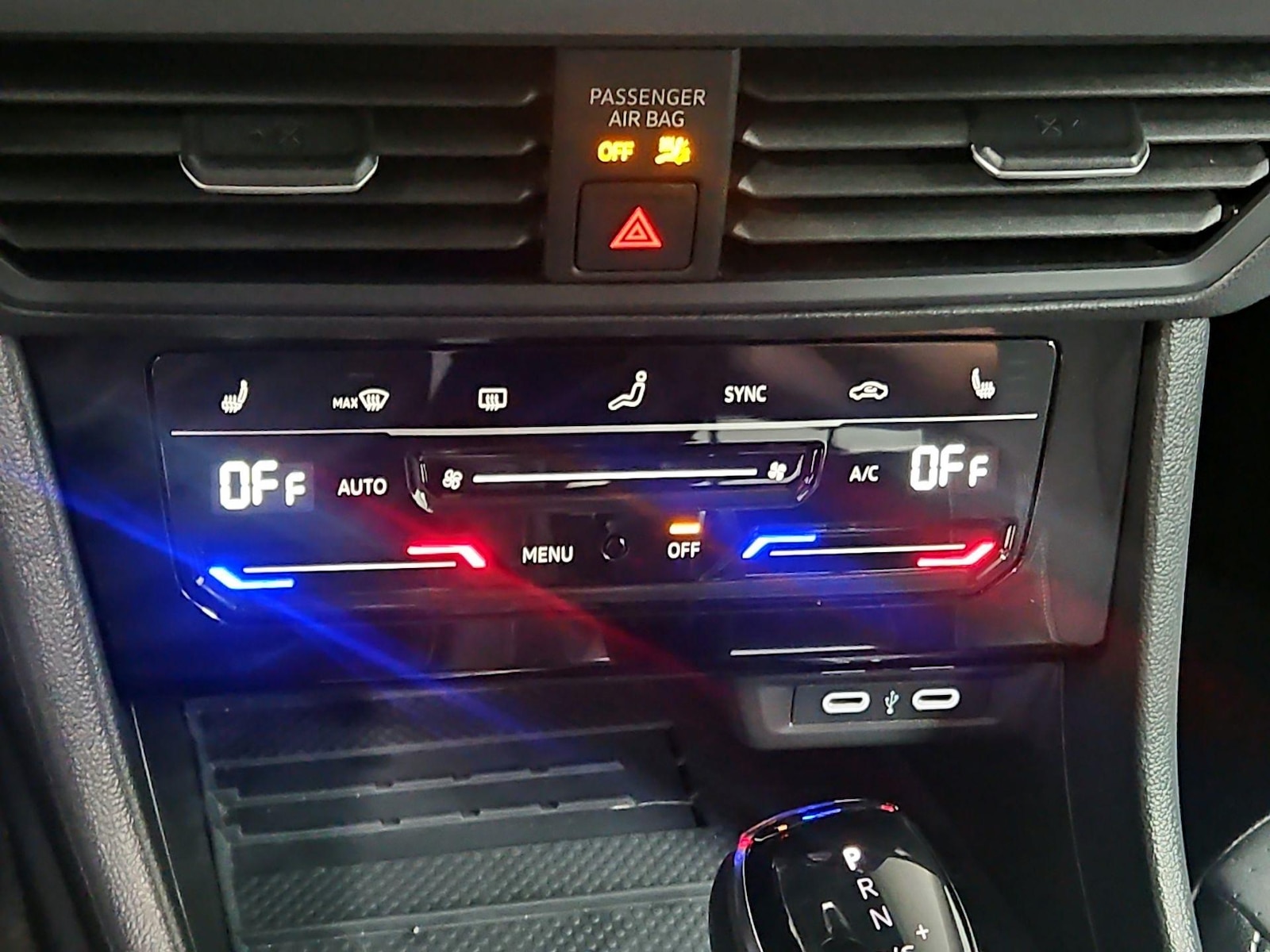 2025 Volkswagen Jetta SE - Photo 17