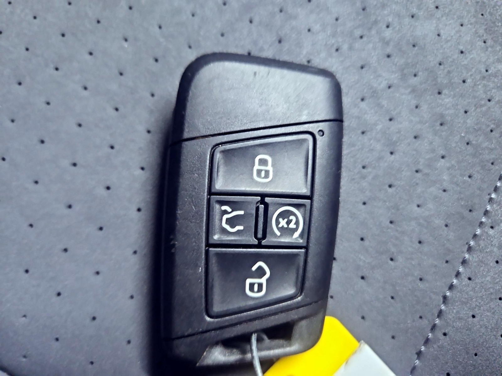 2025 Volkswagen Jetta SE - Photo 23