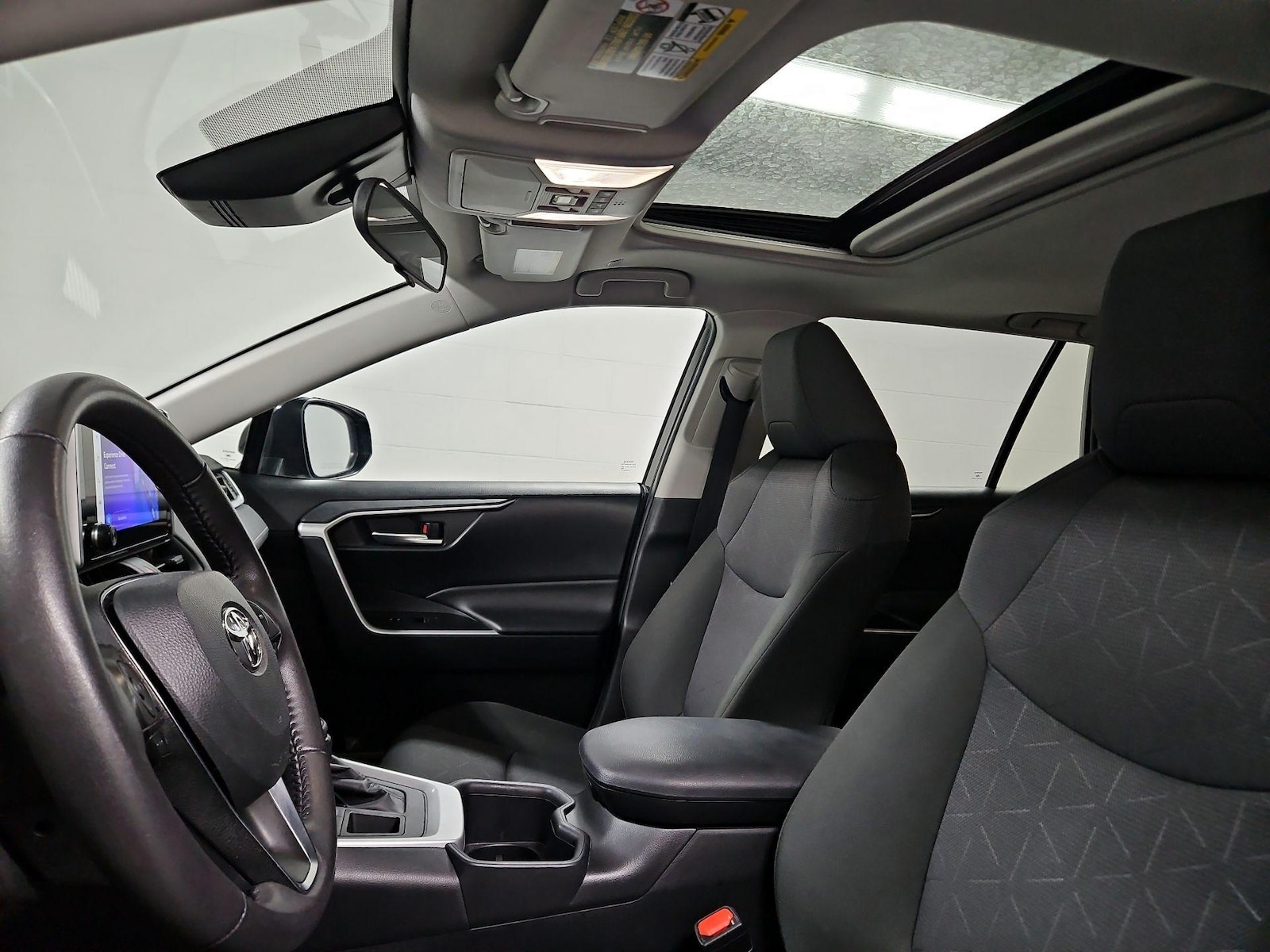 Sunroof(s) & Overhead Airbags