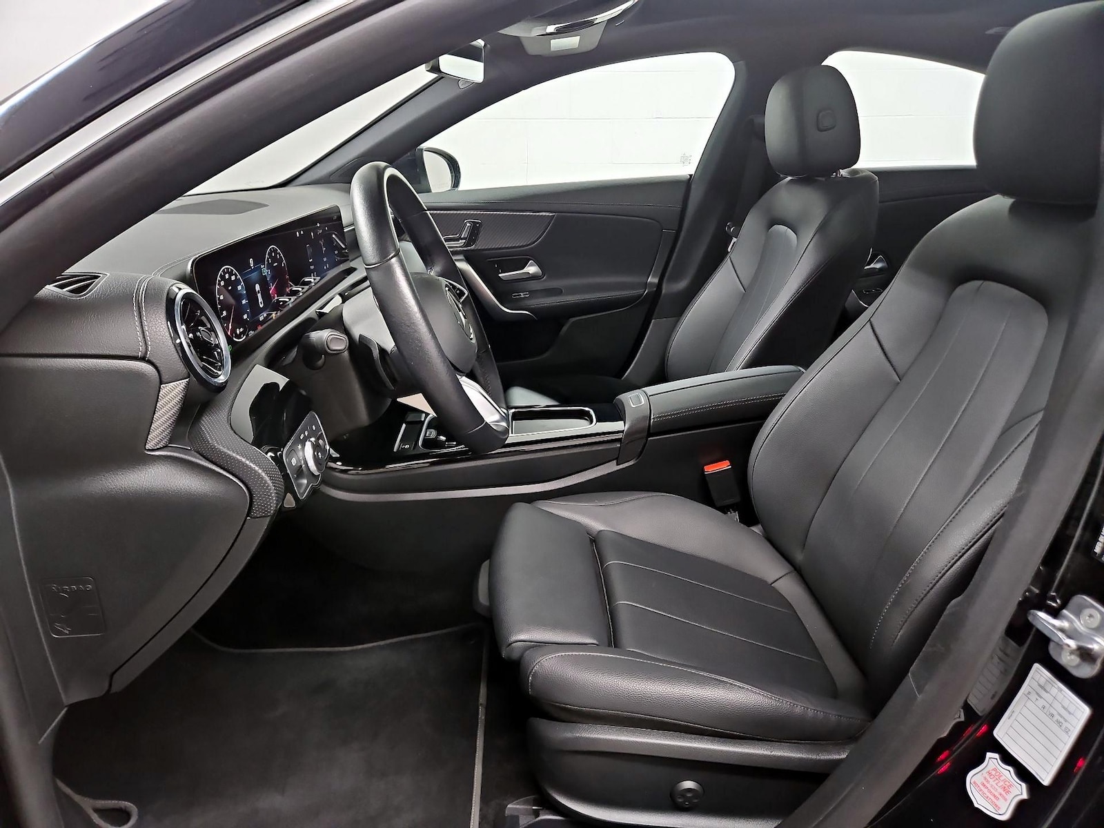 Power Seat(s) & Side Airbags