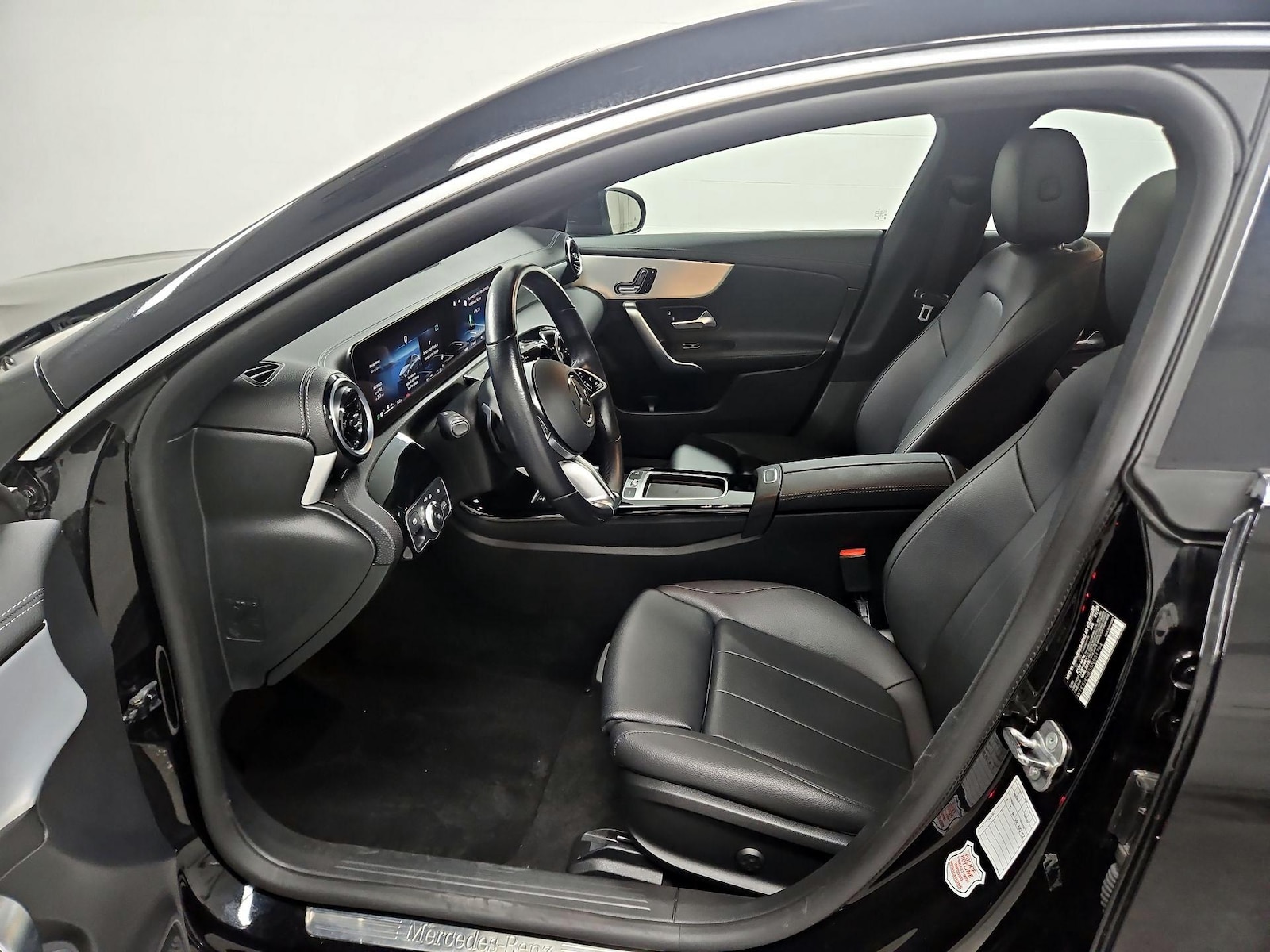 Power Seat(s) & Side Airbags