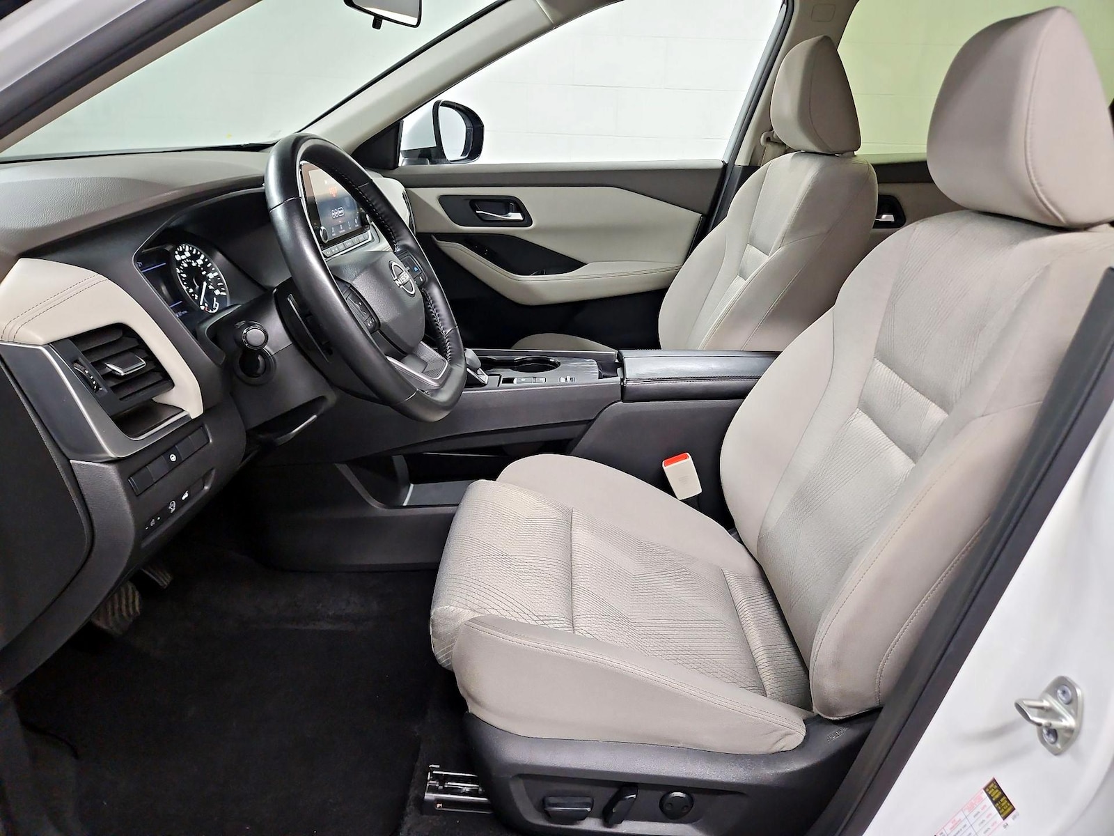 Power Seat(s) & Side Airbags