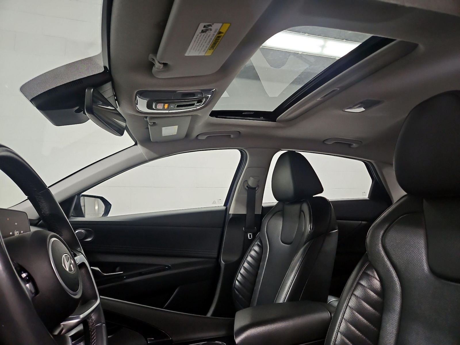 Sunroof(s) & Overhead Airbags