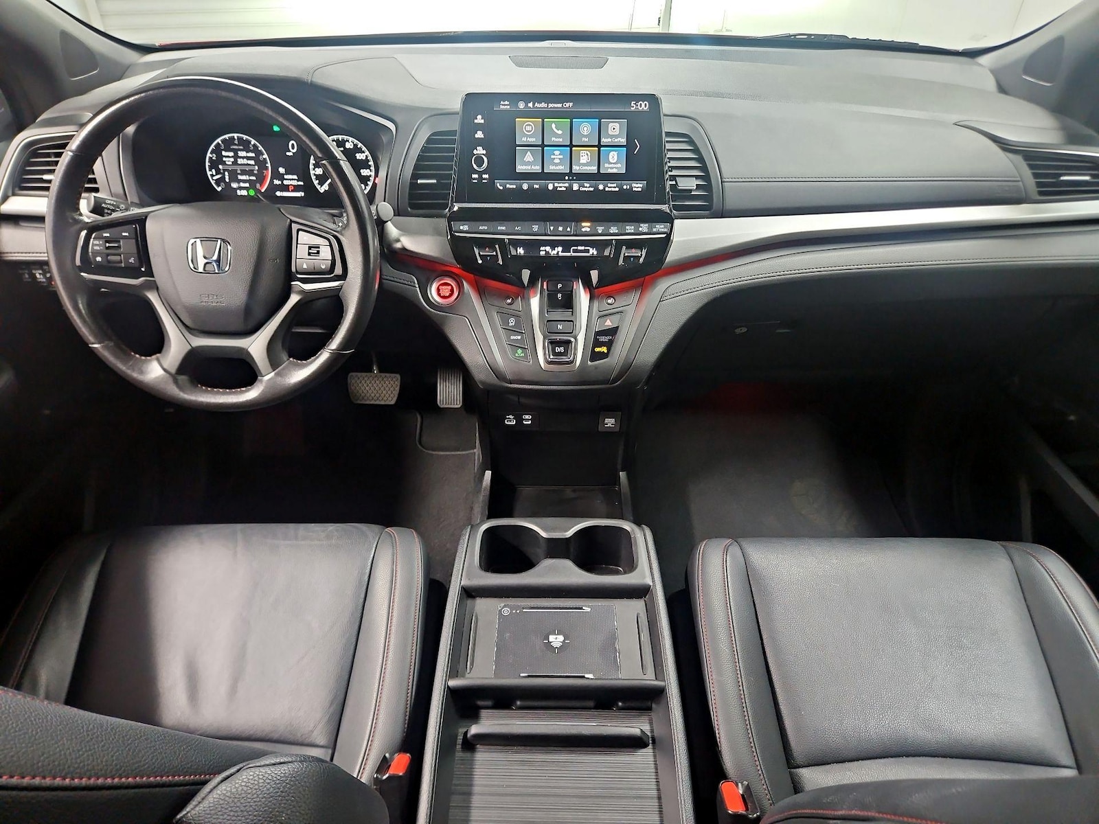 Apple CarPlay® & Android Auto™