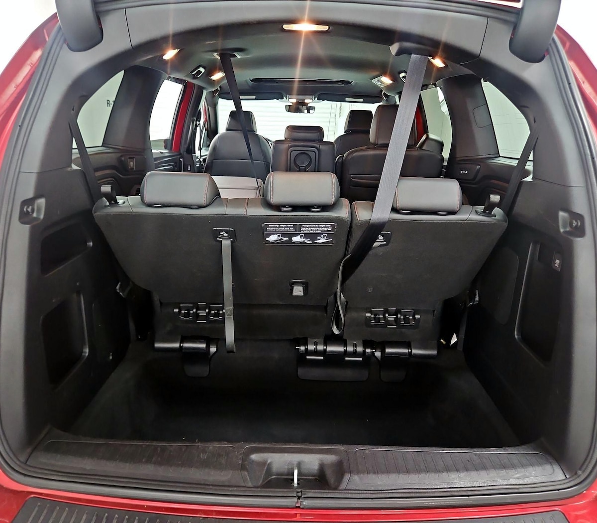 Trunk/Cargo (Seats Up)