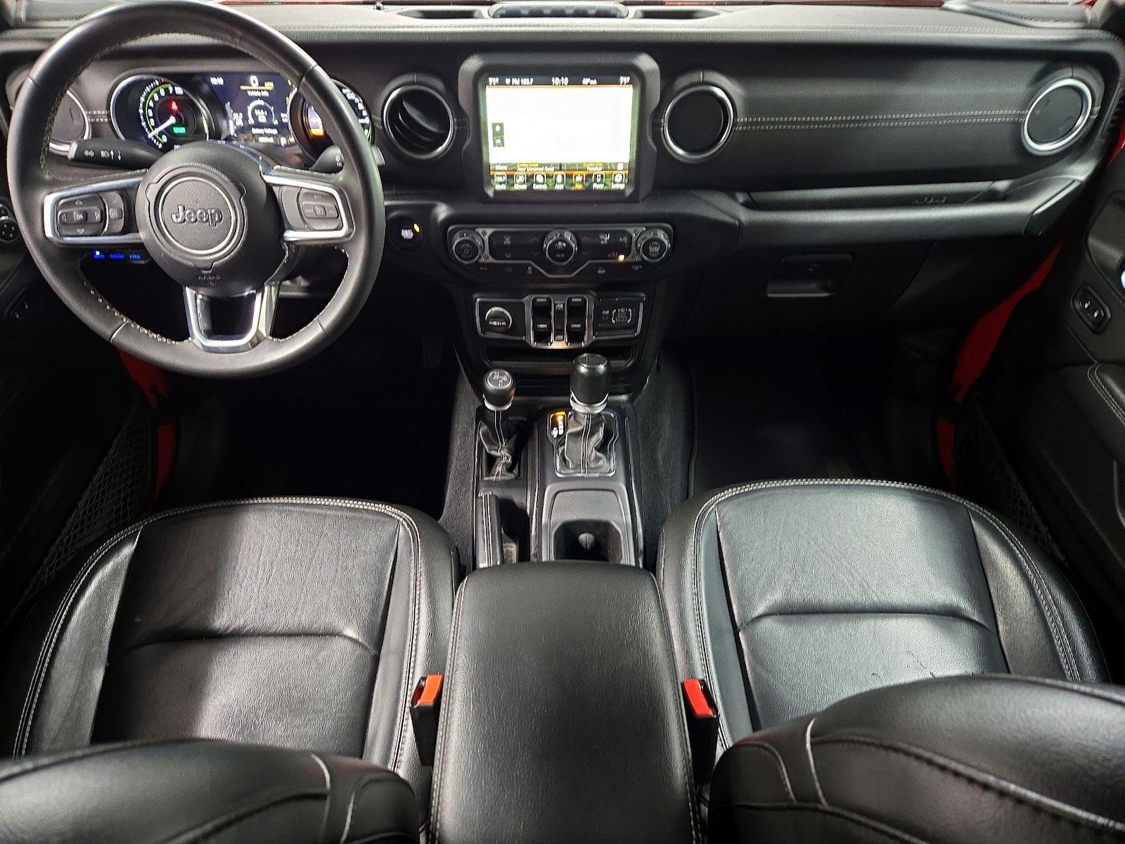Apple CarPlay® & Android Auto™