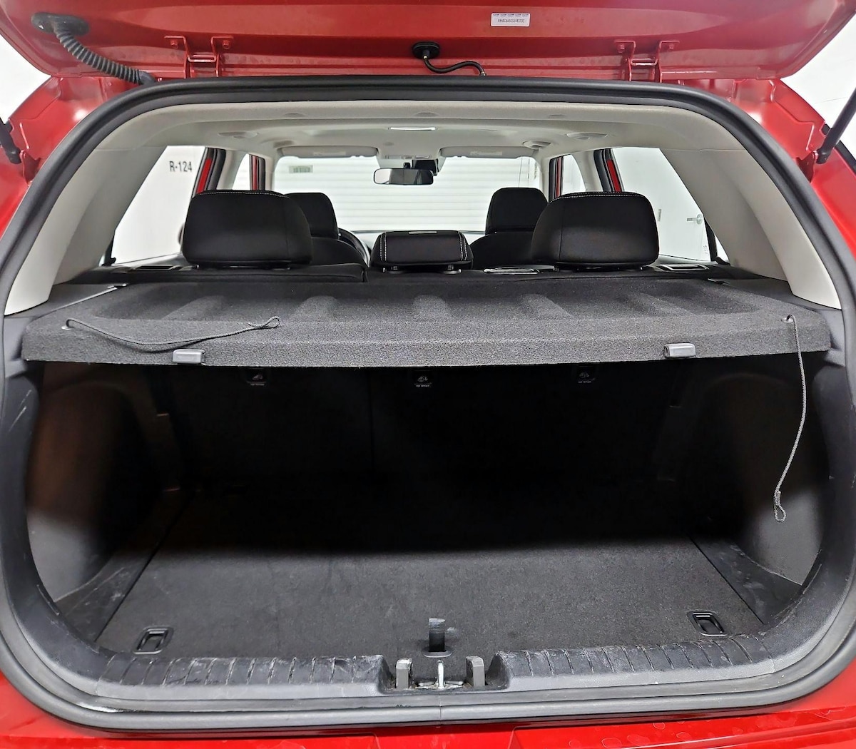 Trunk/Cargo (Seats Up)