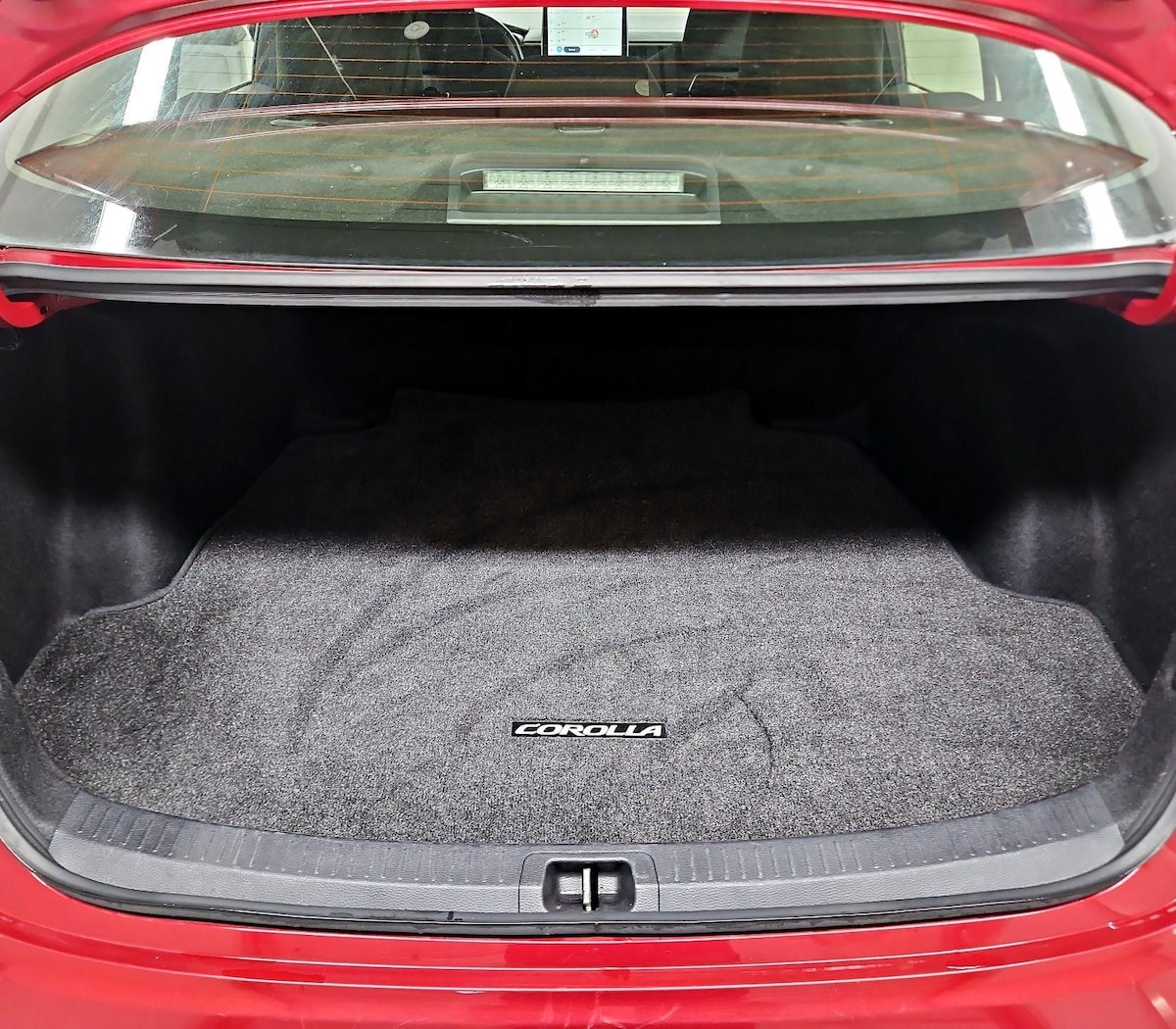 Trunk/Cargo (Seats Up)