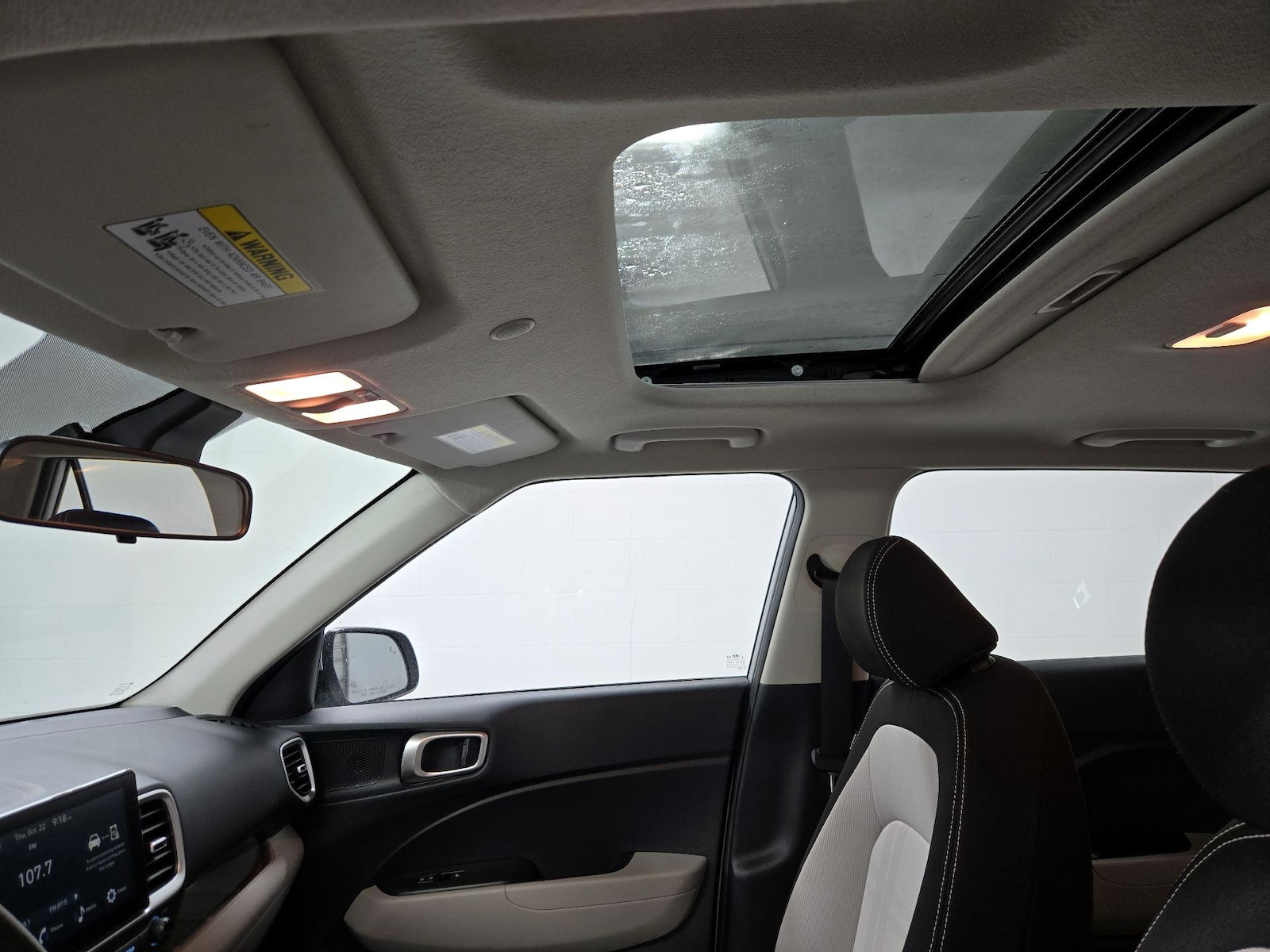 Sunroof(s) & Overhead Airbags