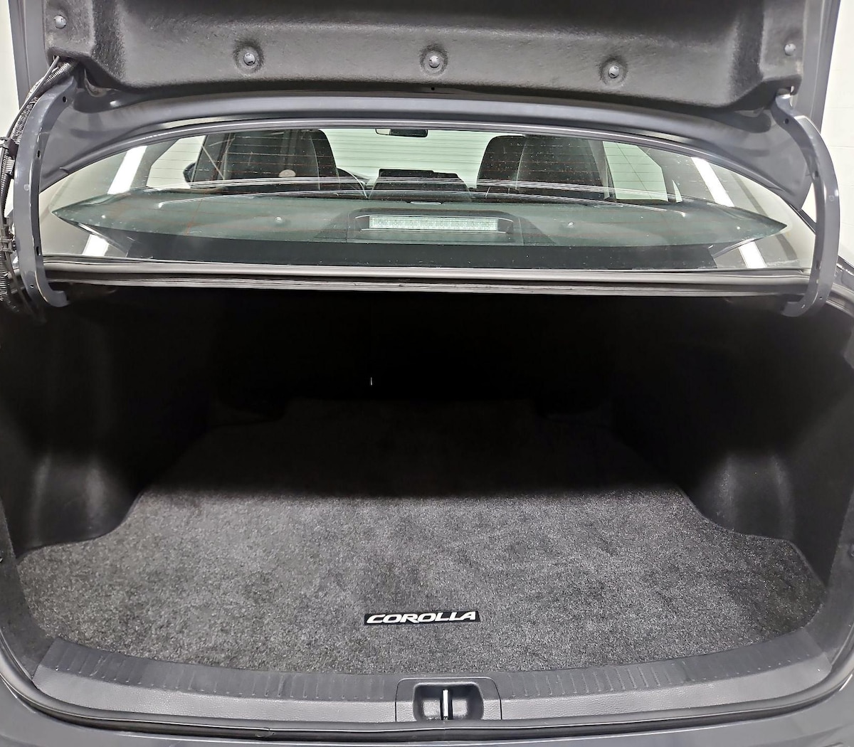 Trunk/Cargo (Seats Up)