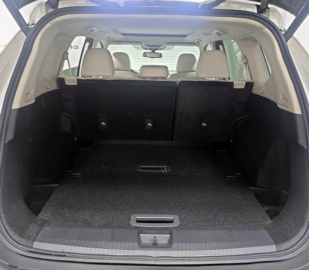Trunk/Cargo (Seats Up)