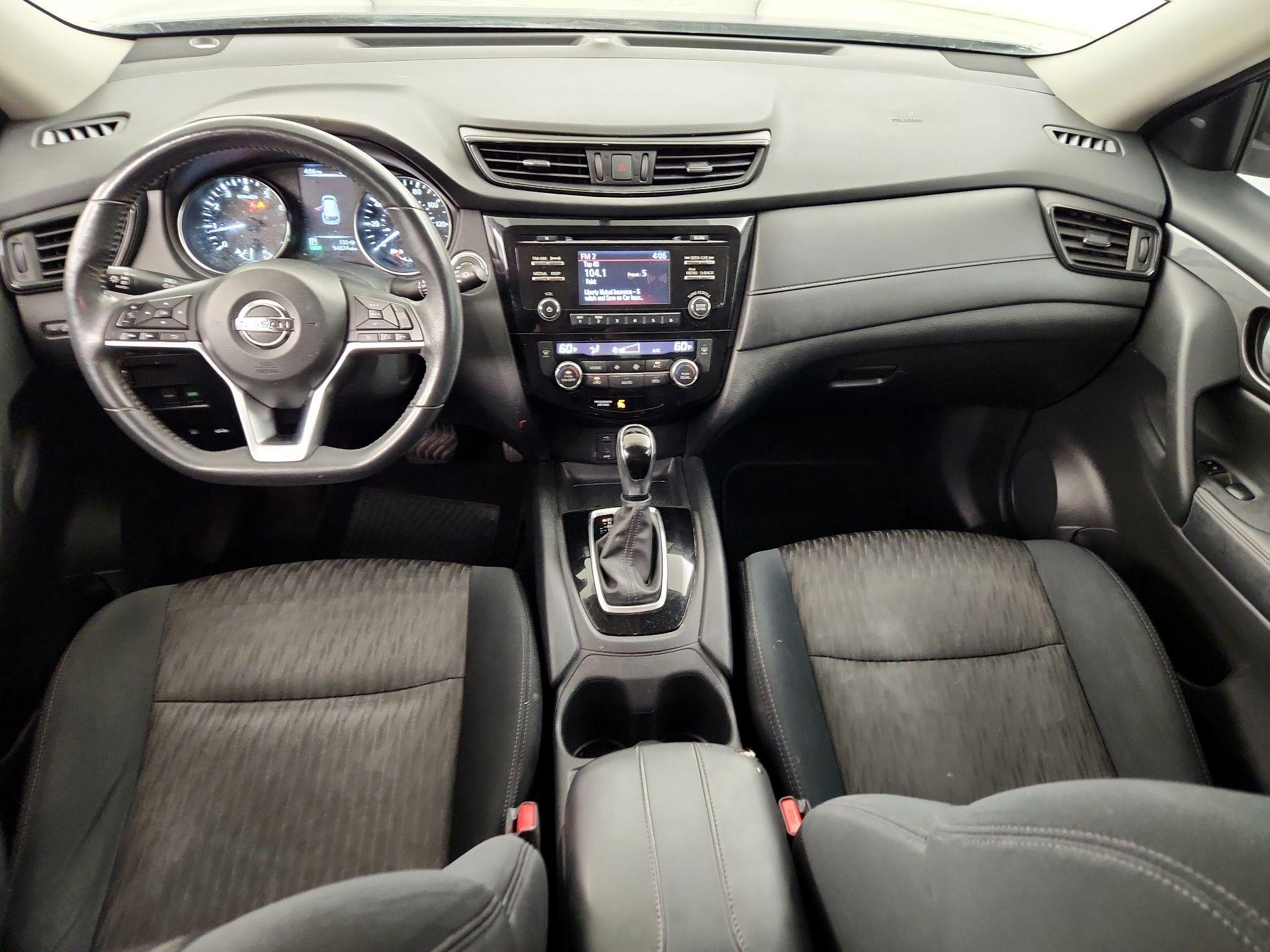 Thumbnail: 2017 Nissan Rogue - 9
