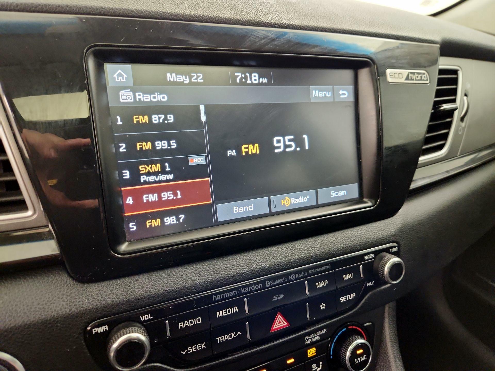 Thumbnail: 2019 Kia Niro - 16