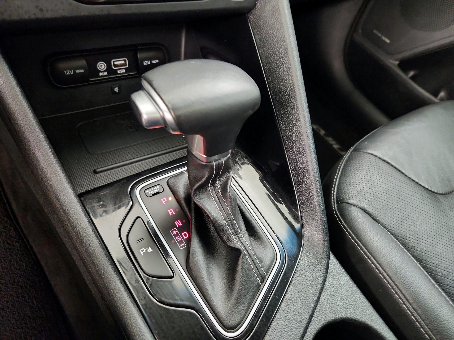 Thumbnail: 2019 Kia Niro - 18